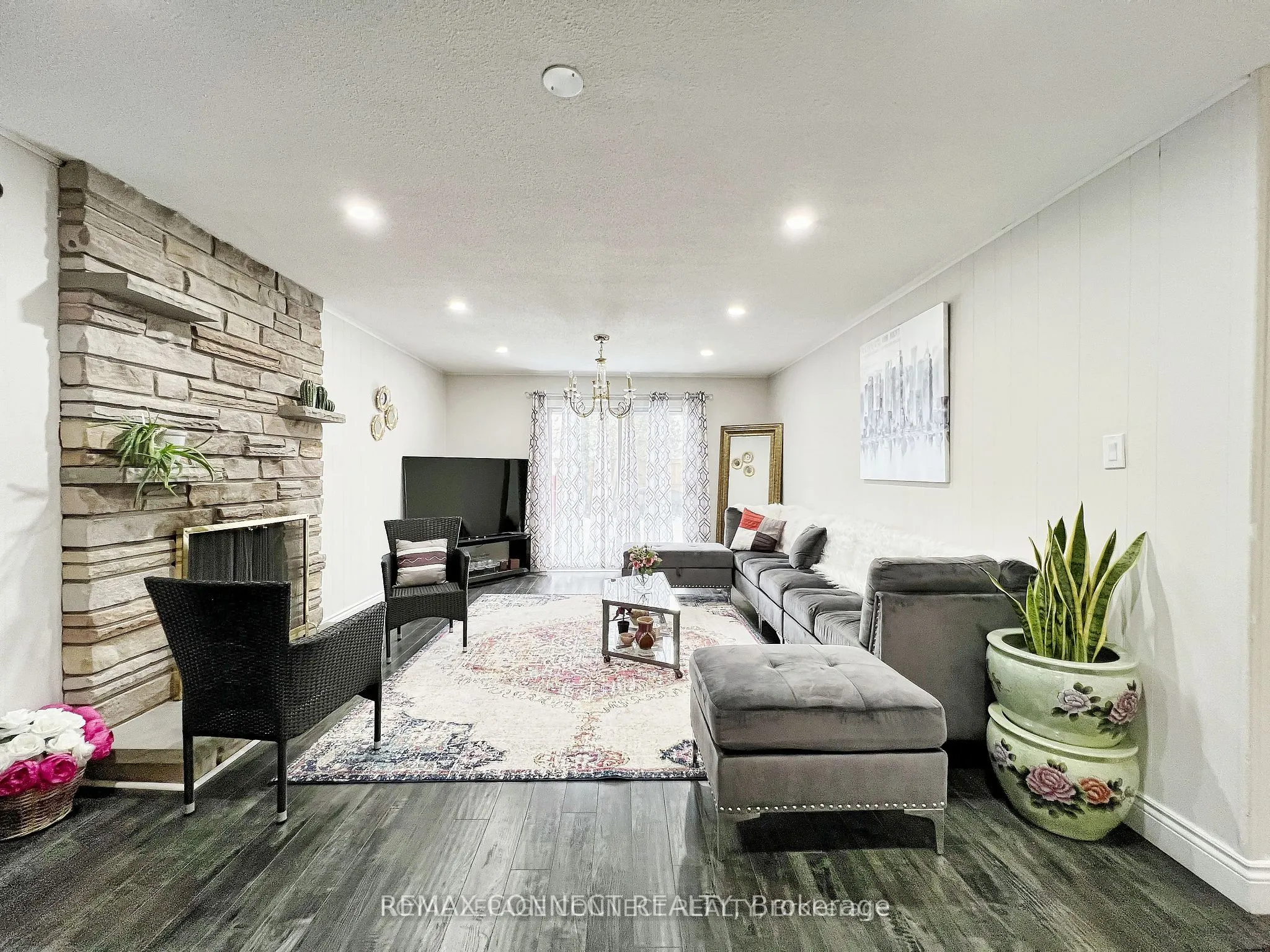 24 Lalton Place