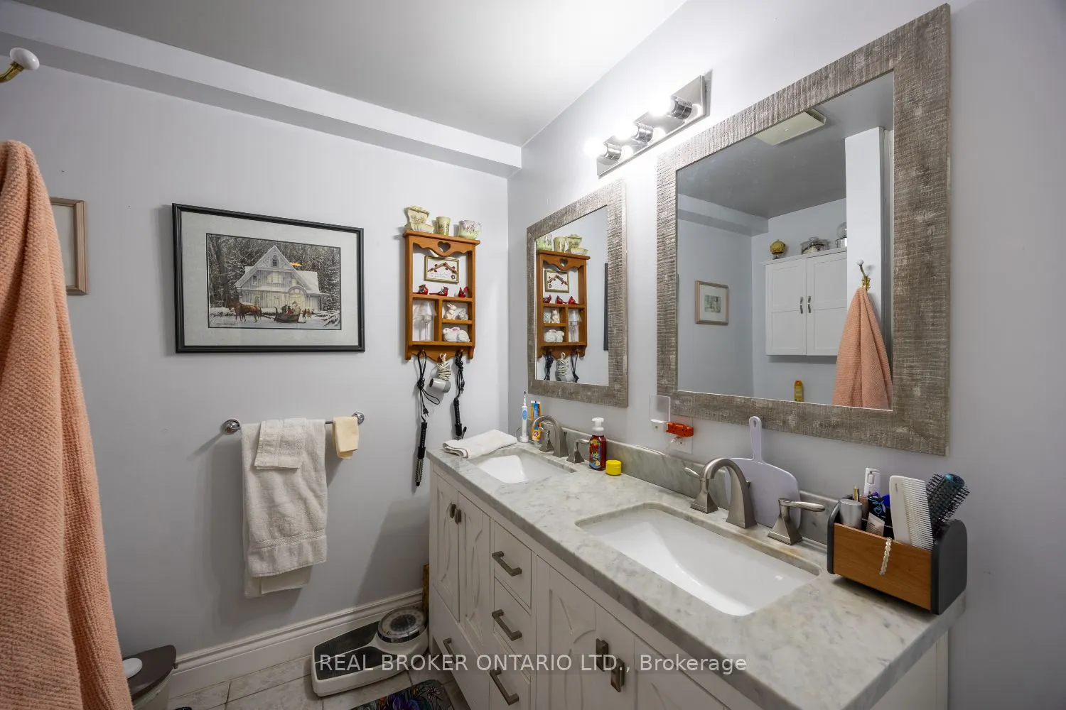18 Concession Street W