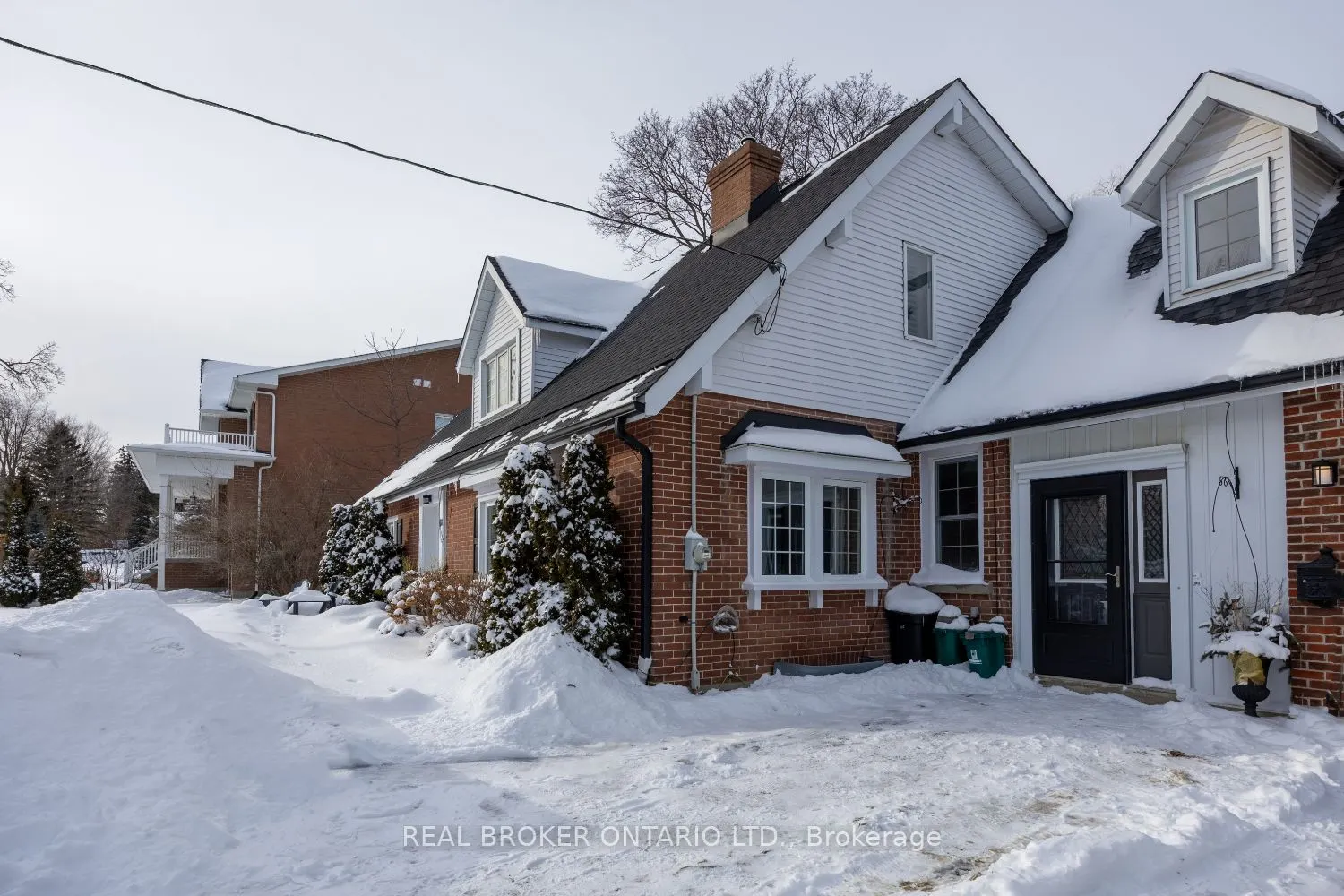 18 Concession Street W