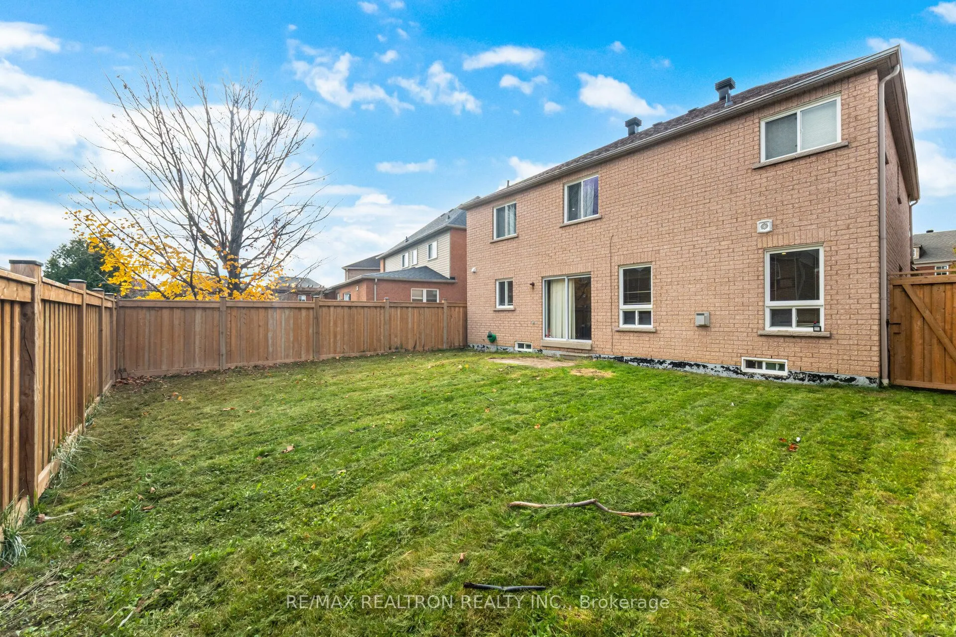 58 Bradbury Crescent