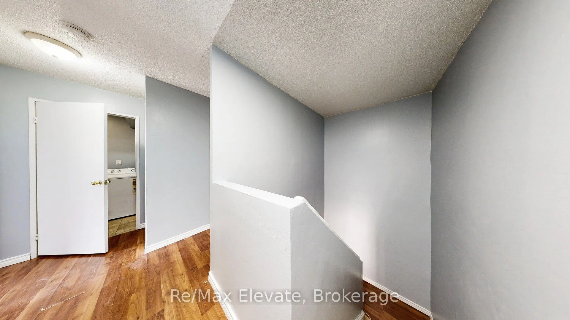 4060 Lawrence Avenue E #204