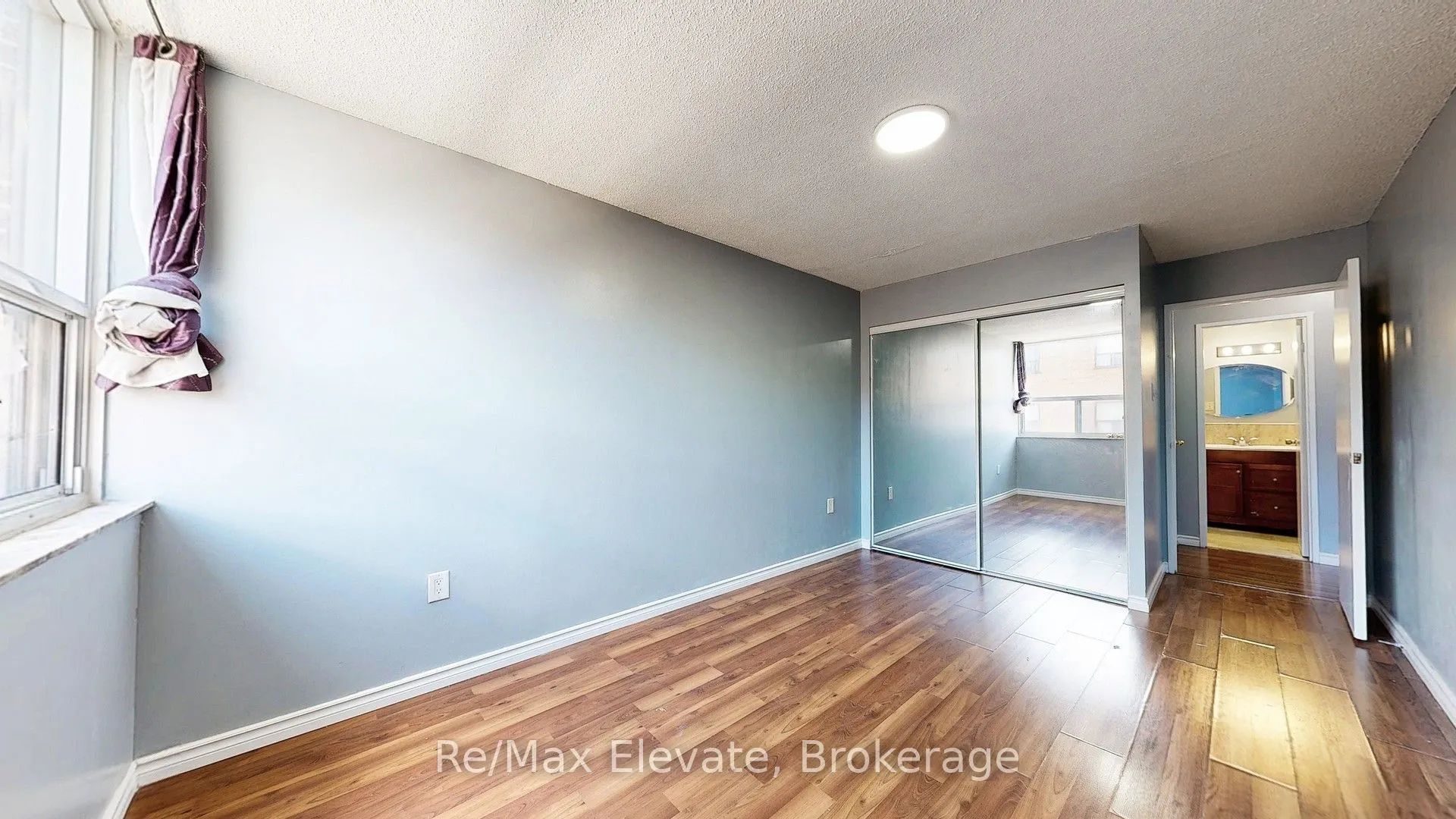 4060 Lawrence Avenue E #204
