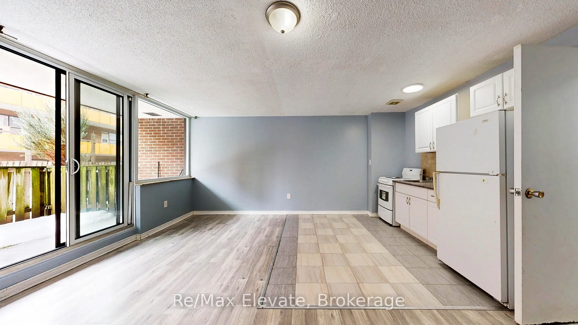 4060 Lawrence Avenue E #204