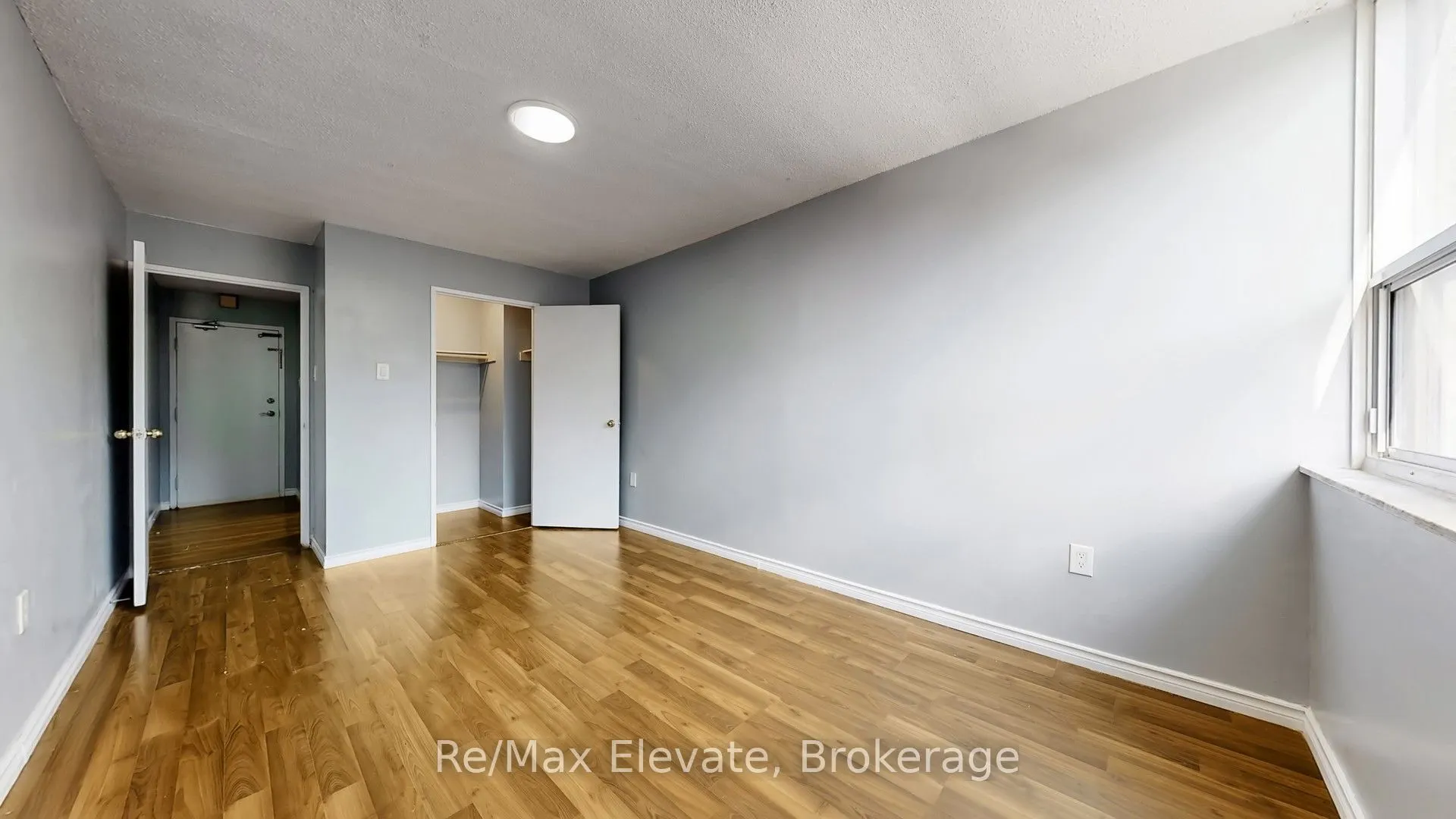 4060 Lawrence Avenue E #204