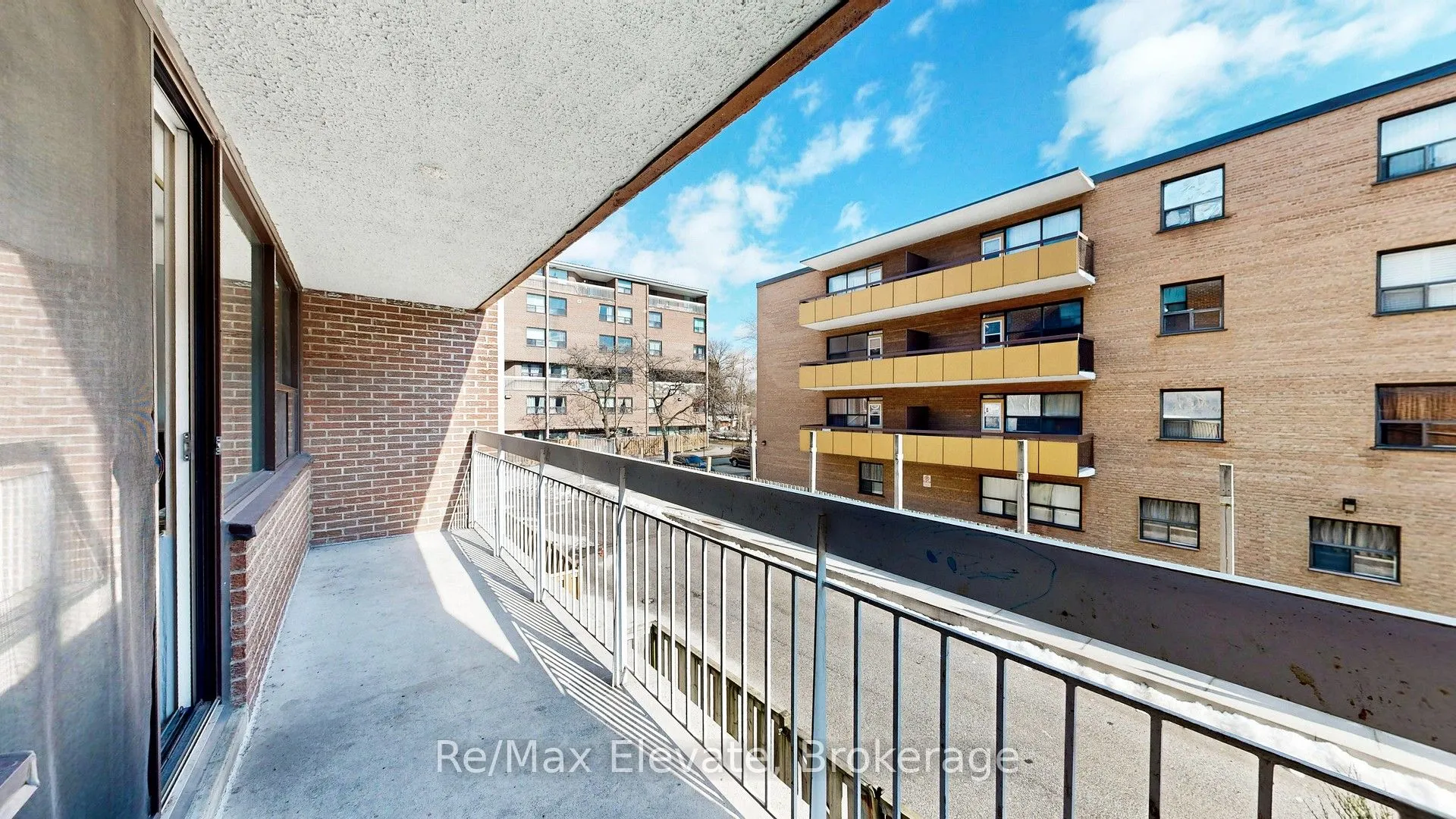 4060 Lawrence Avenue E #204