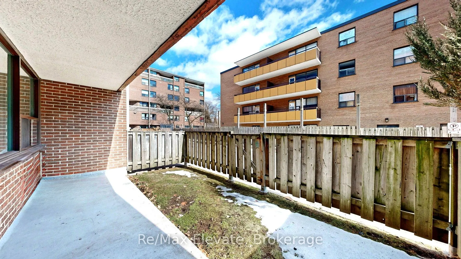 4060 Lawrence Avenue E #204