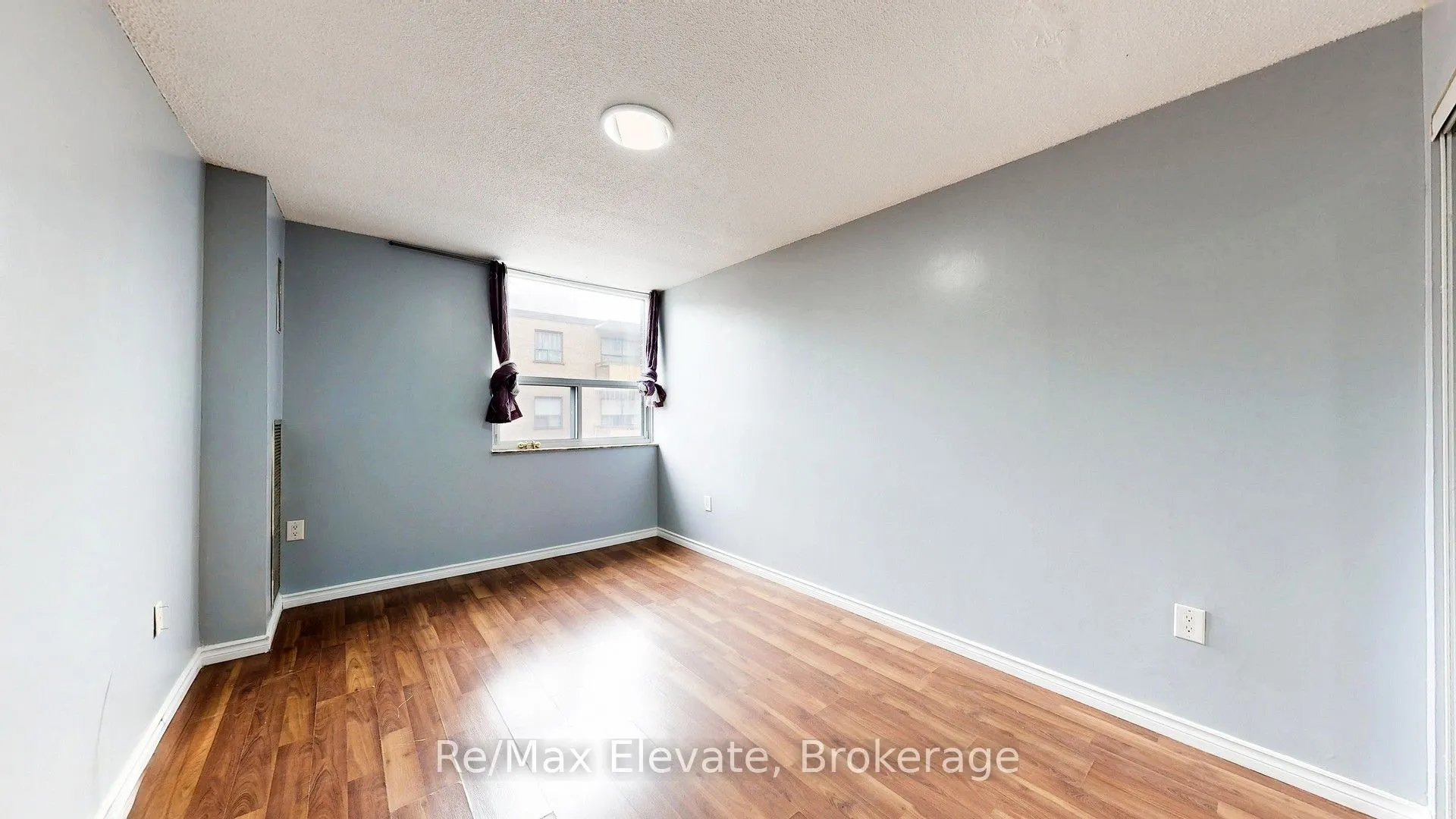 4060 Lawrence Avenue E #204