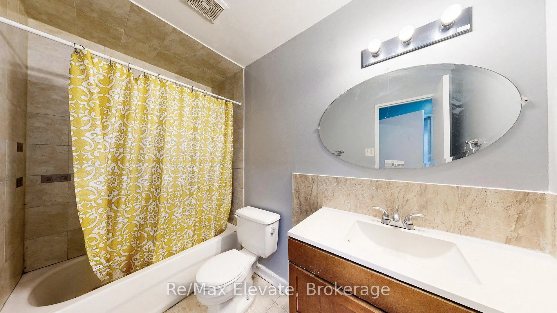 4060 Lawrence Avenue E #204