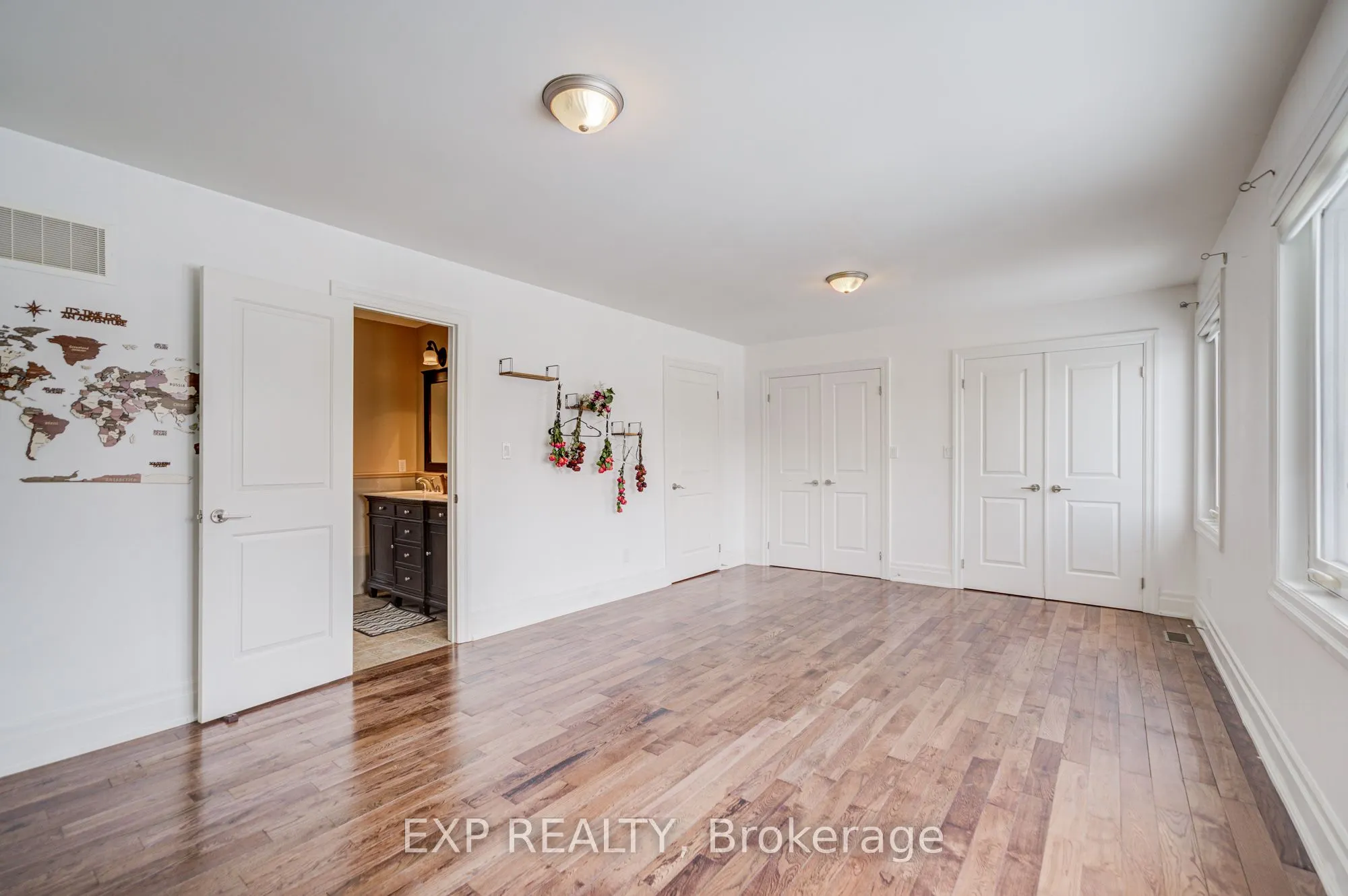 11 Bellvare Crescent