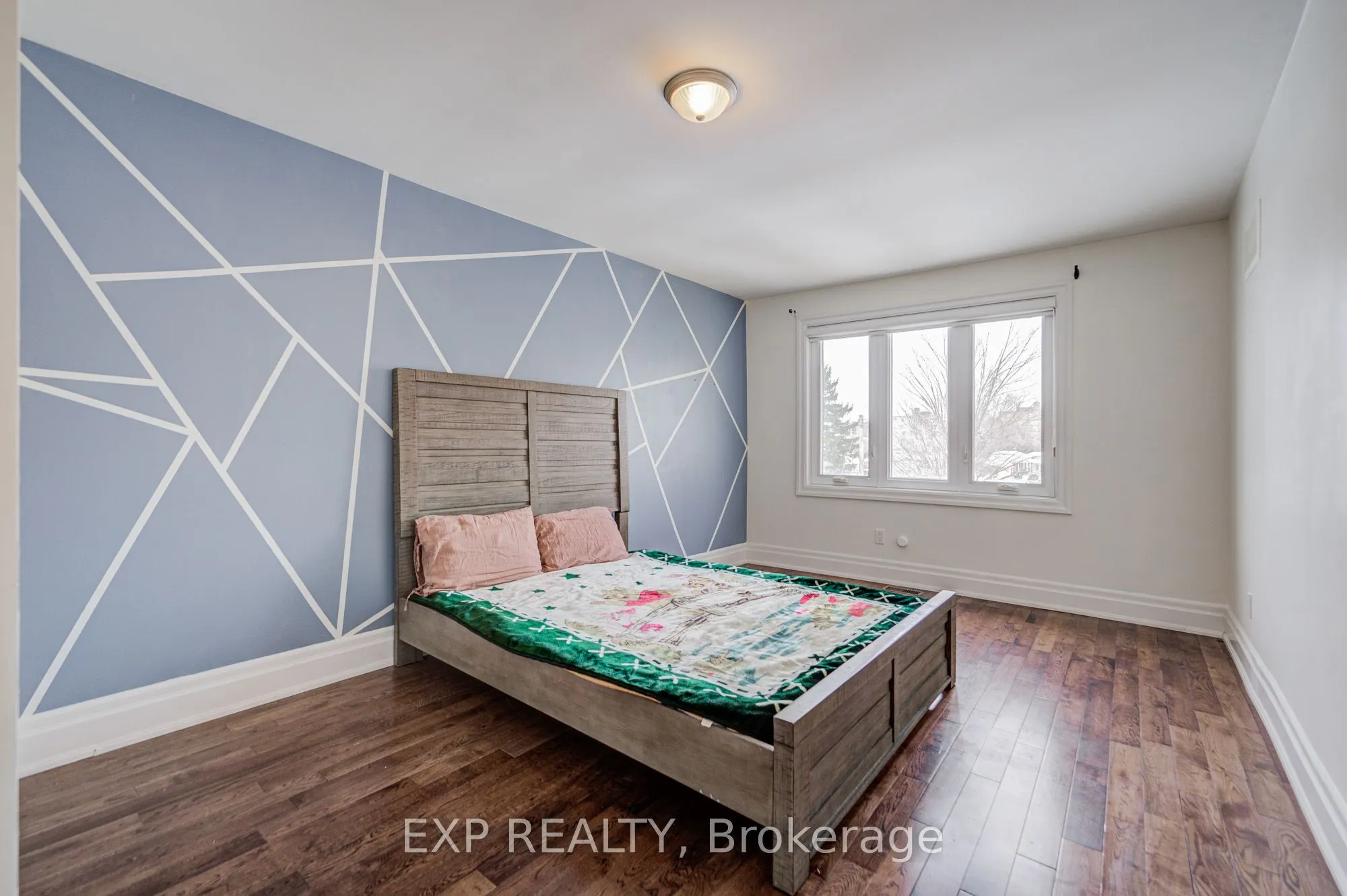 11 Bellvare Crescent