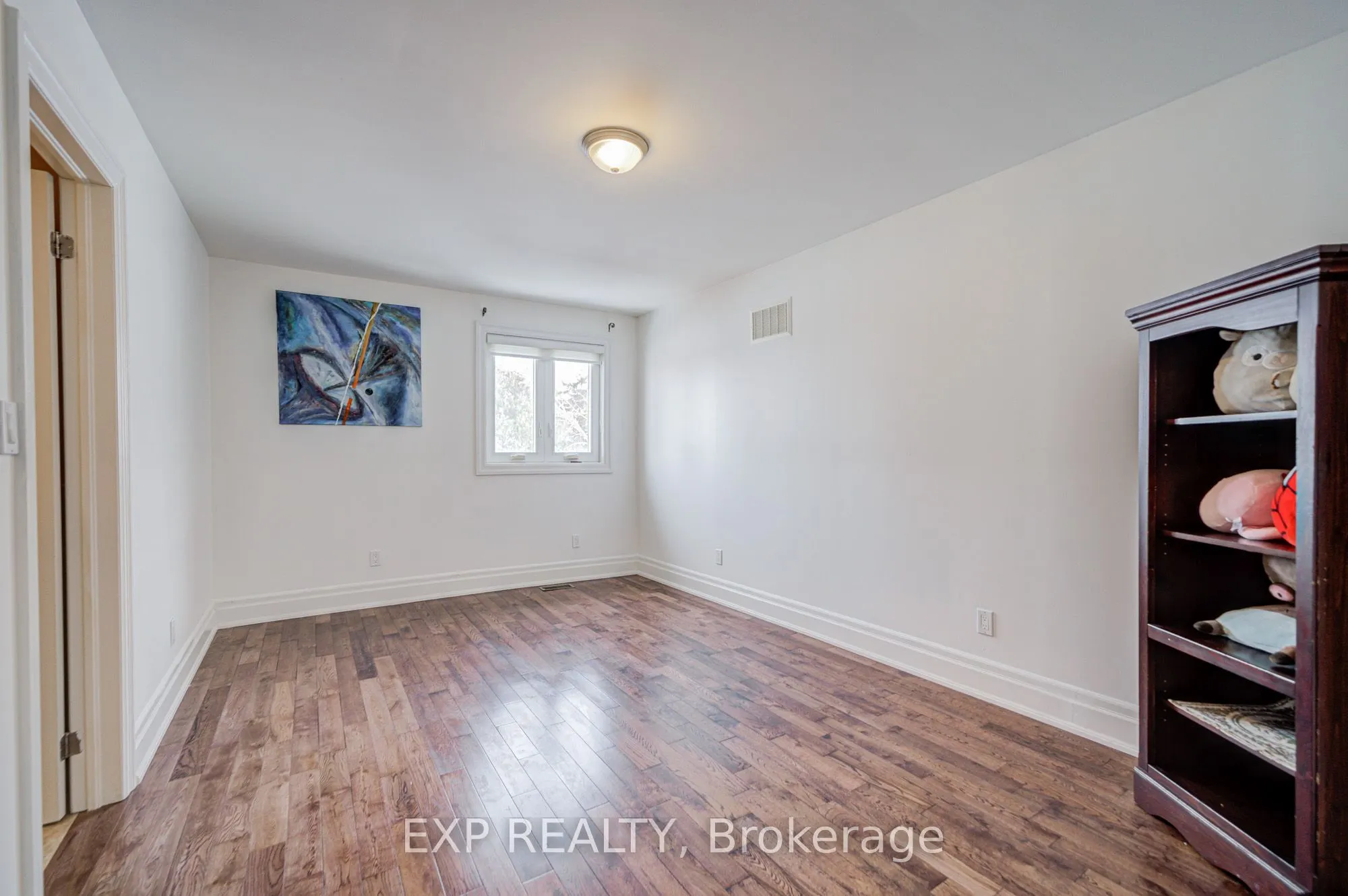 11 Bellvare Crescent