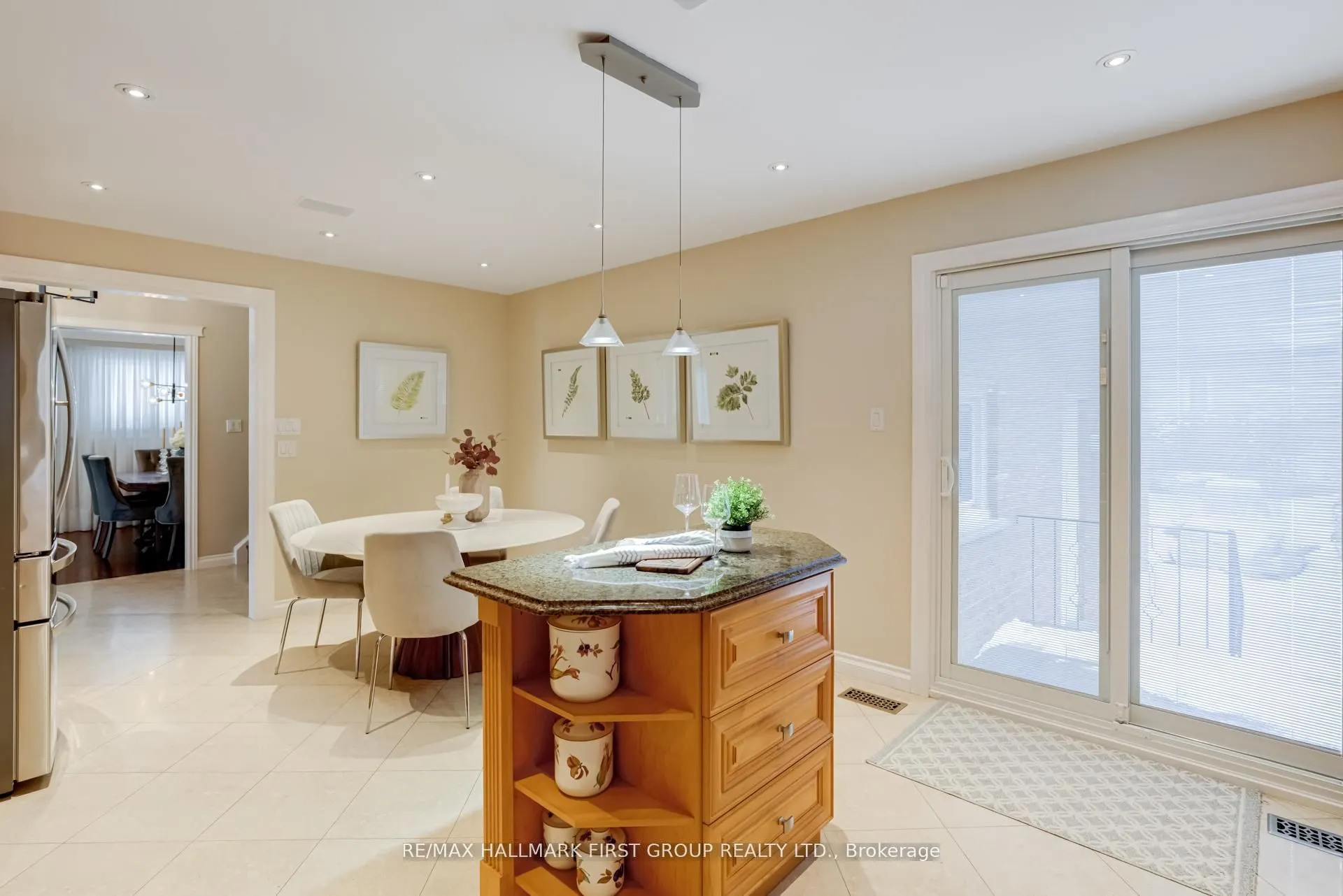 520 McLeod Crescent