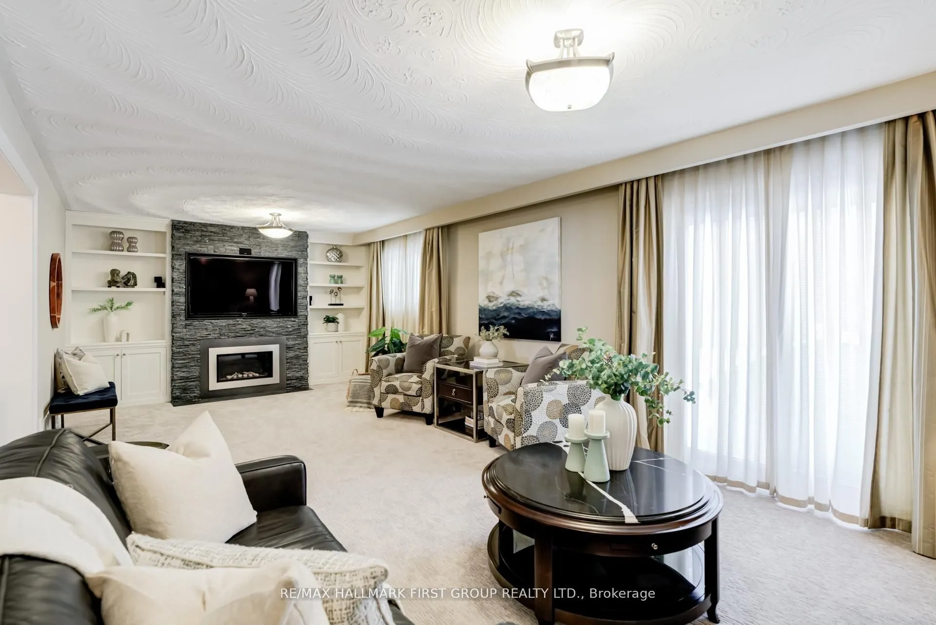 520 McLeod Crescent
