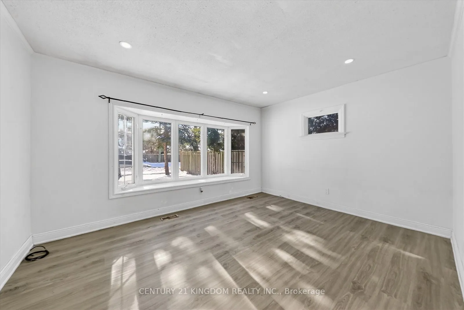 208 Palmerston Avenue