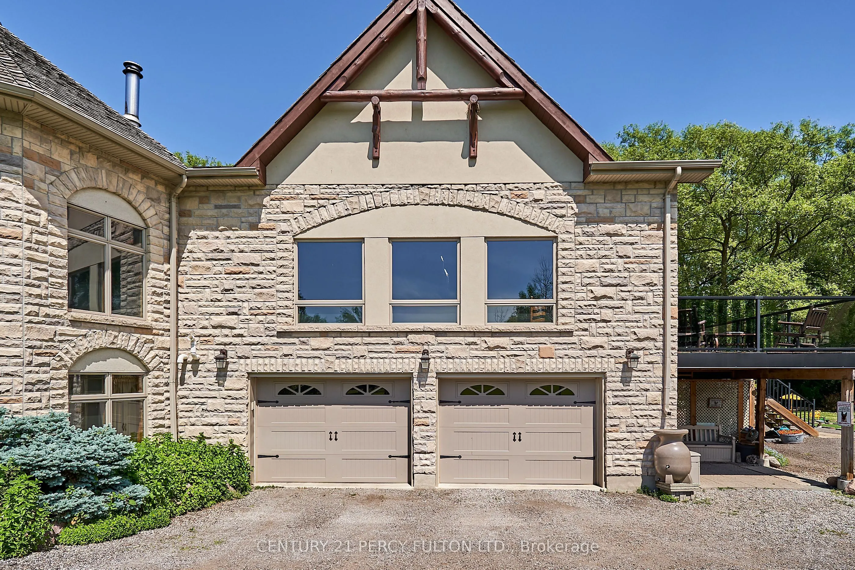 2733 Taunton Road