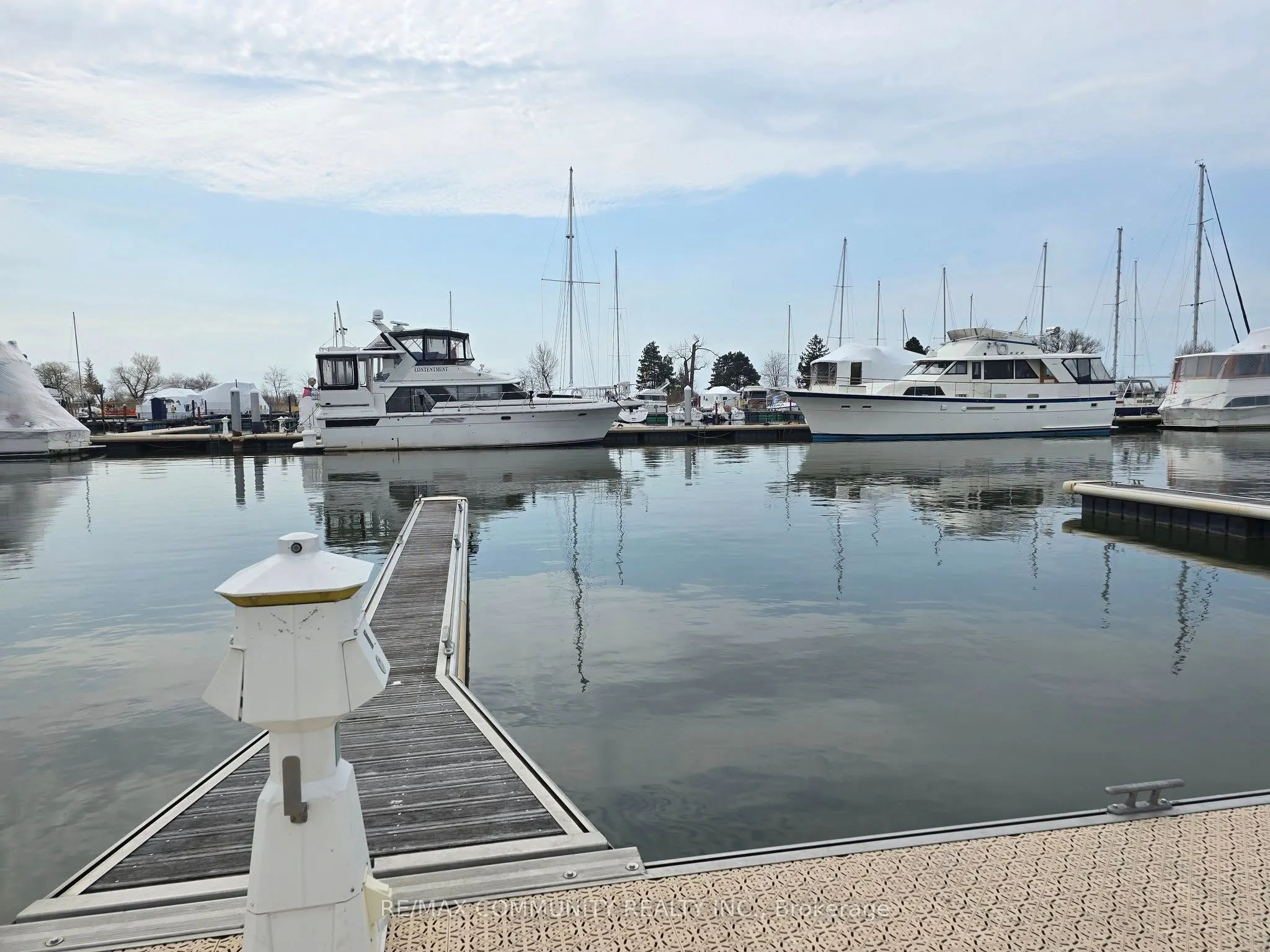 1295 Wharf Street #17