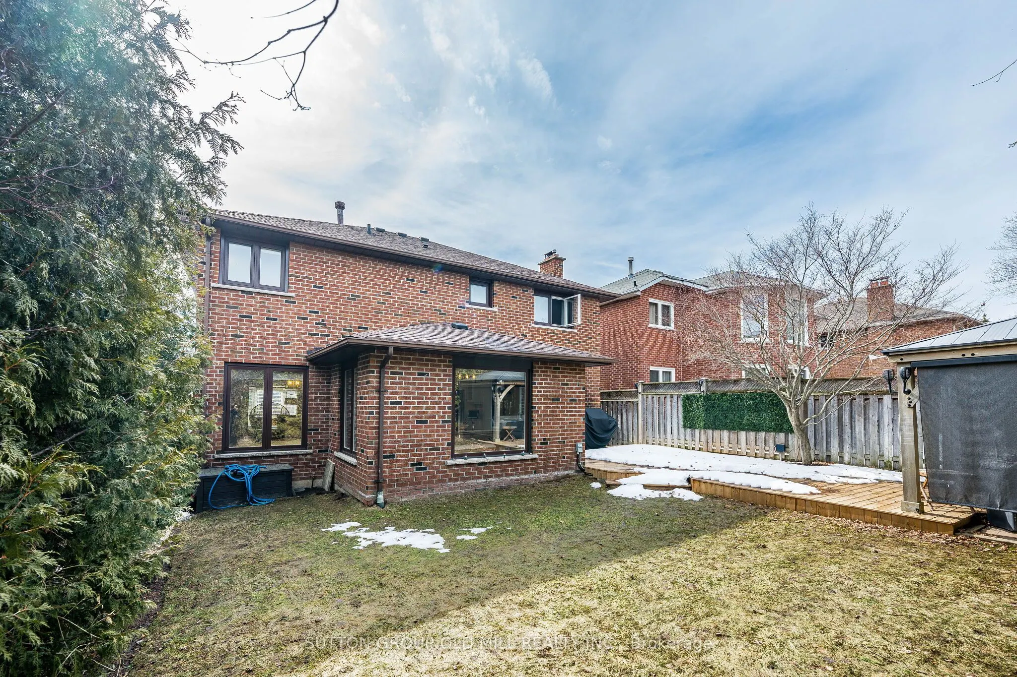501 Sundown Crescent