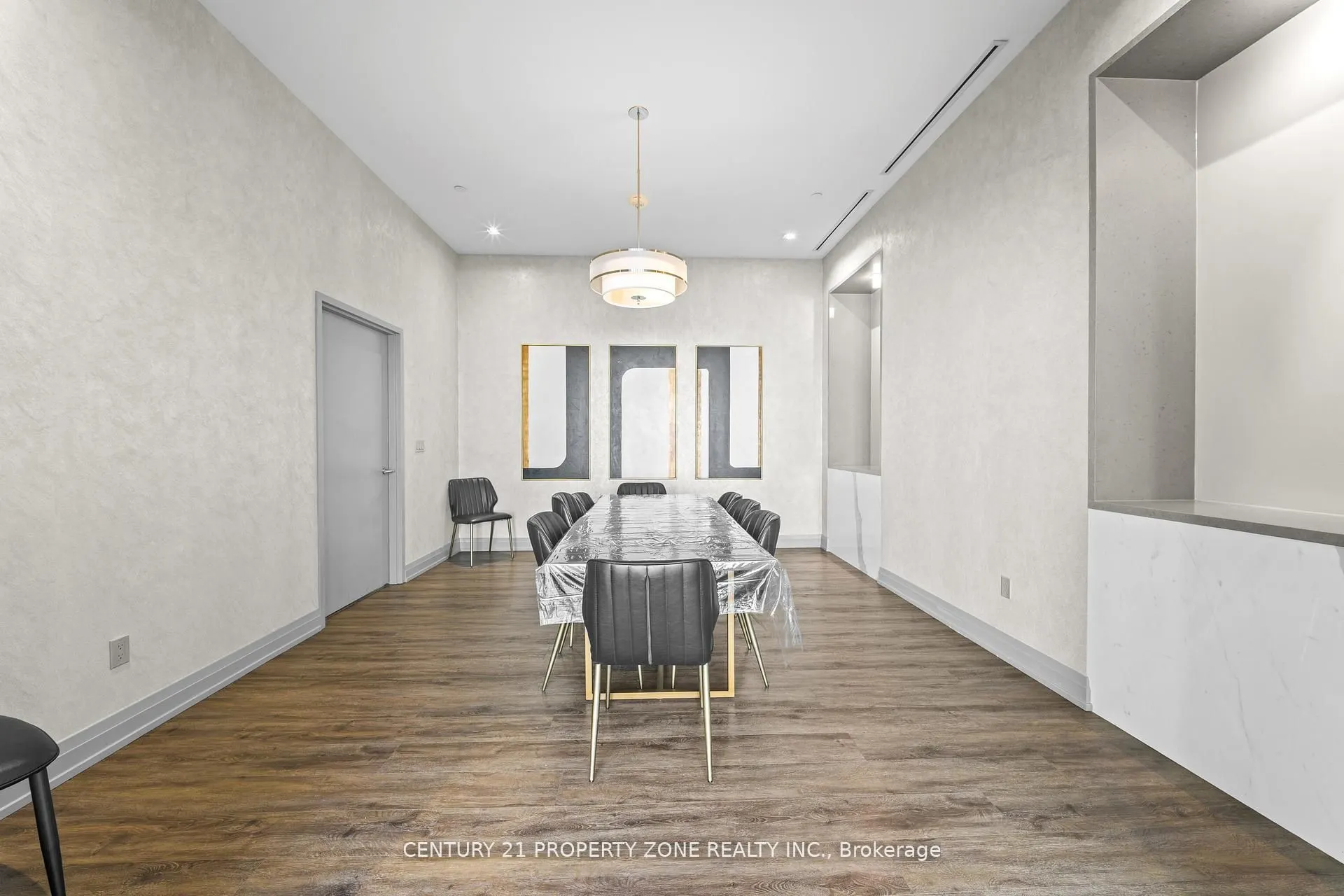3121 Sheppard Avenue E #710
