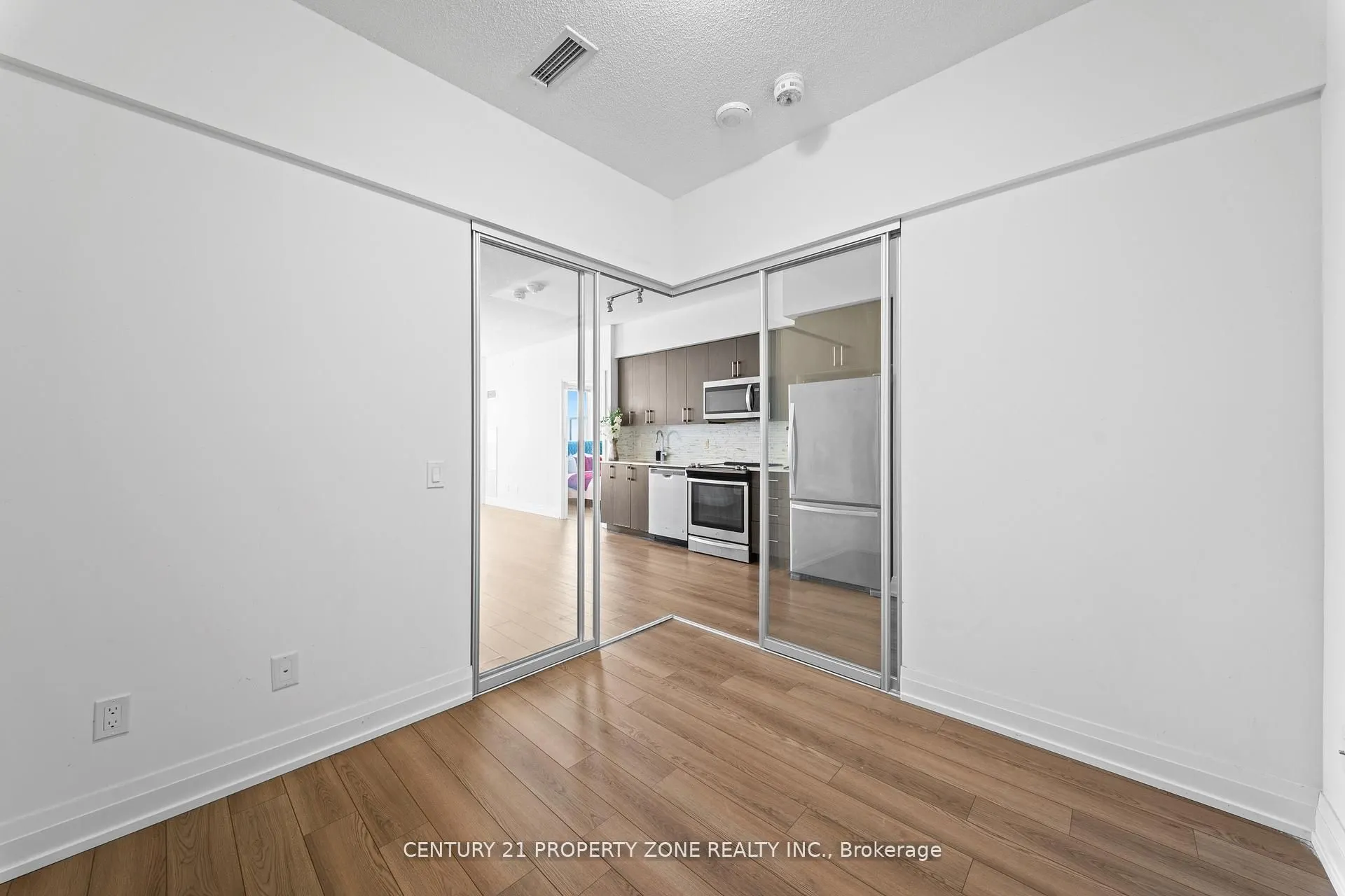 3121 Sheppard Avenue E #710