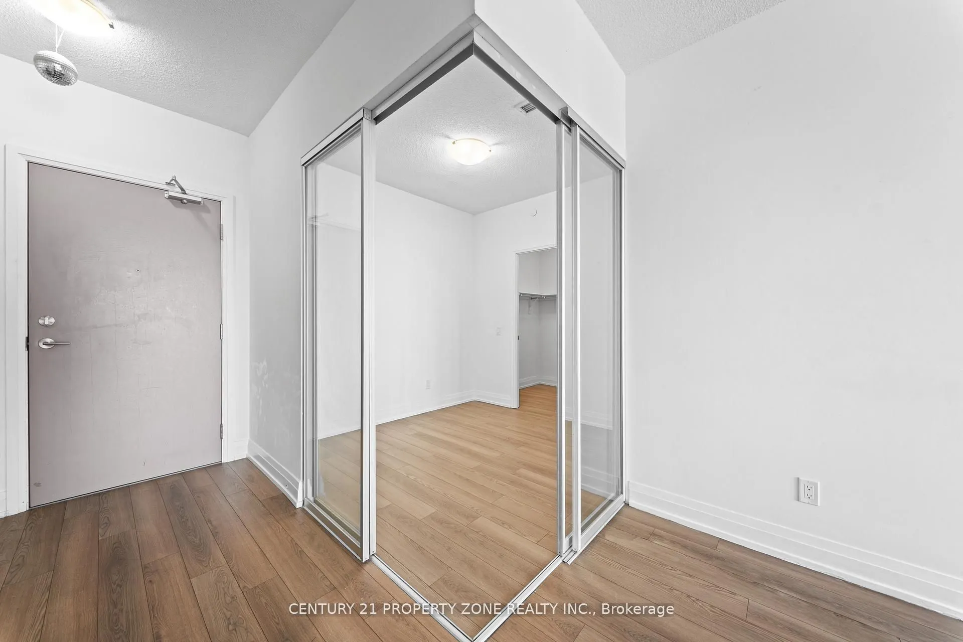 3121 Sheppard Avenue E #710
