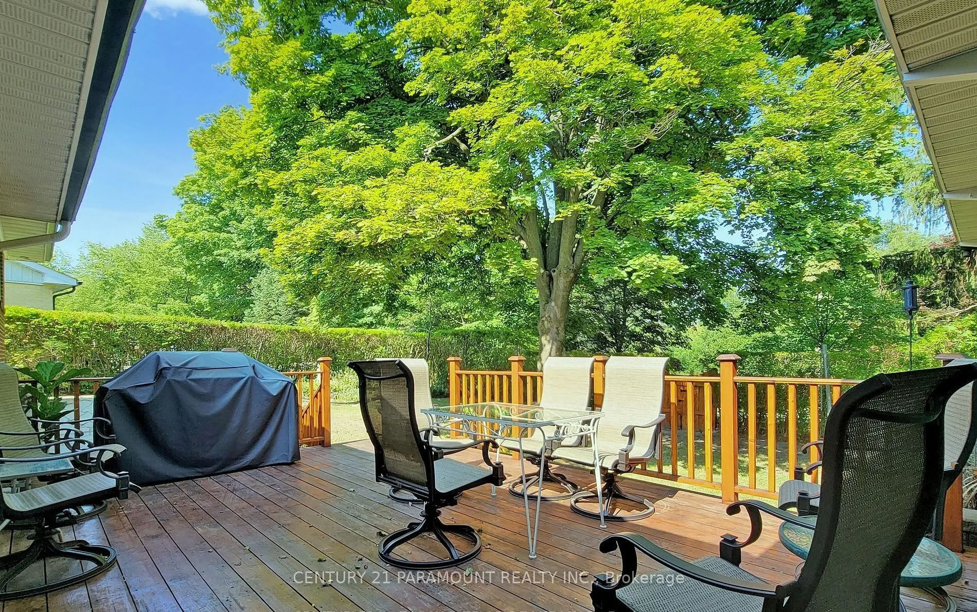 8 Waterfield Drive