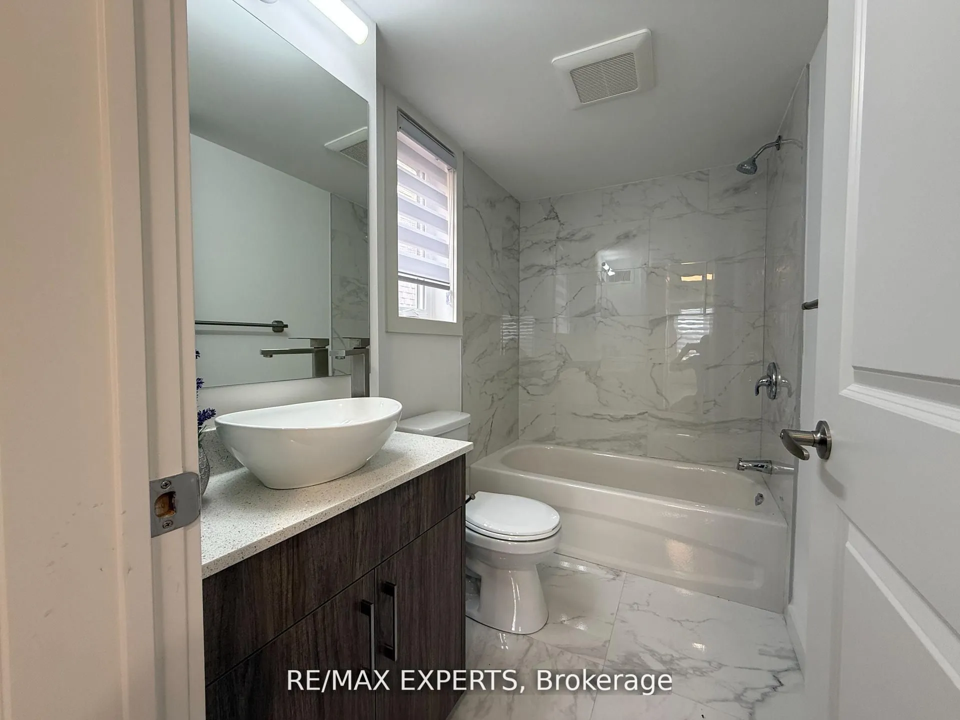 45 Connaught Avenue #104