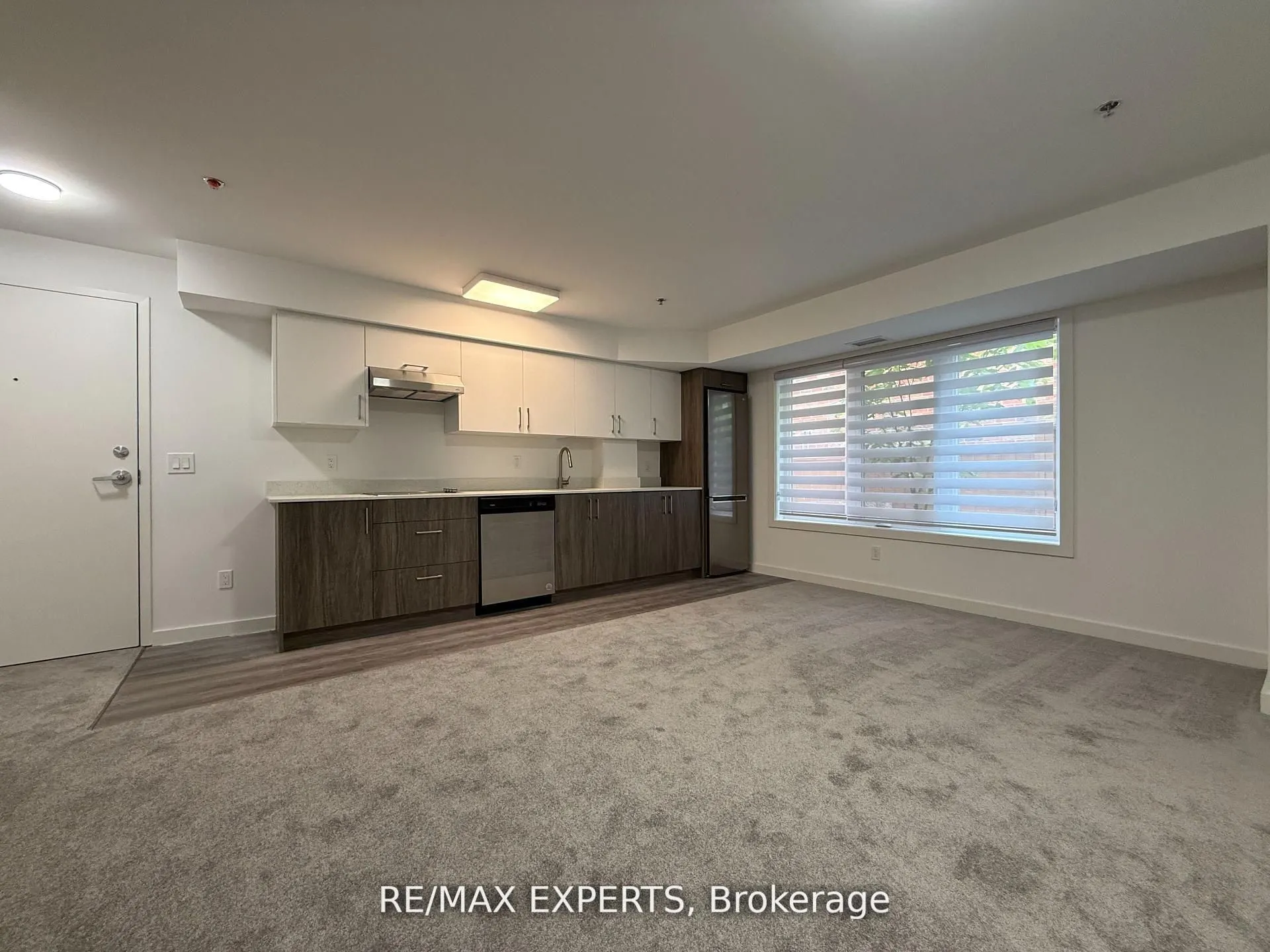 45 Connaught Avenue #104