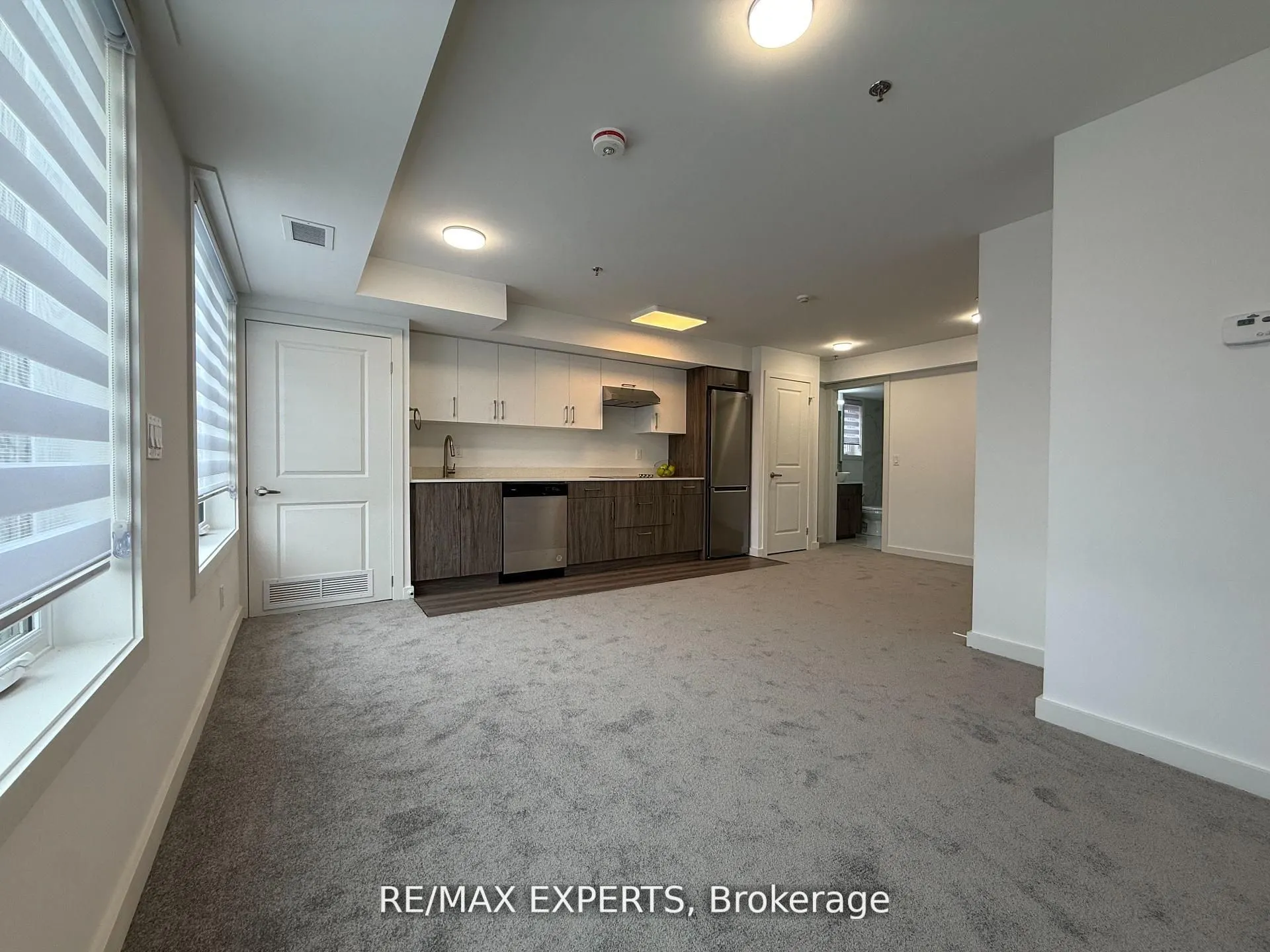 45 Connaught Avenue #104
