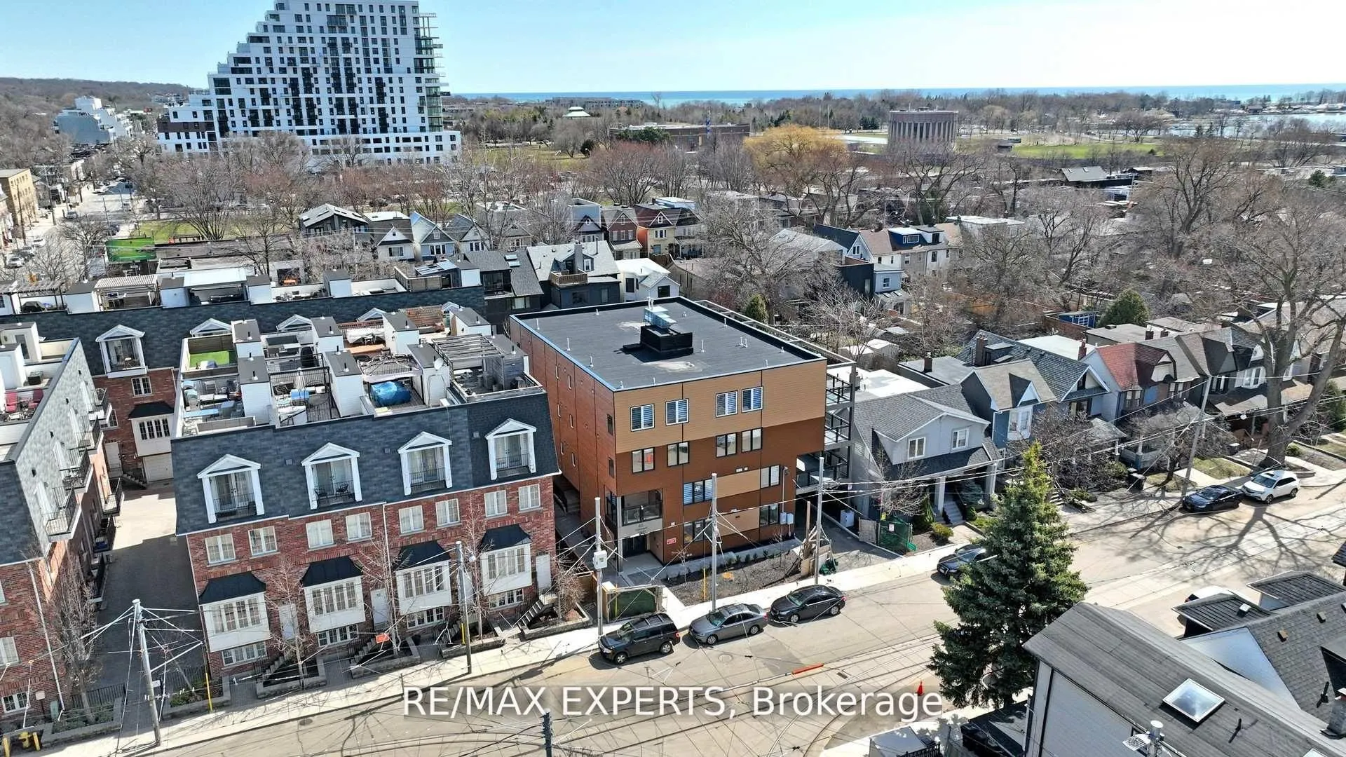 45 Connaught Avenue #302