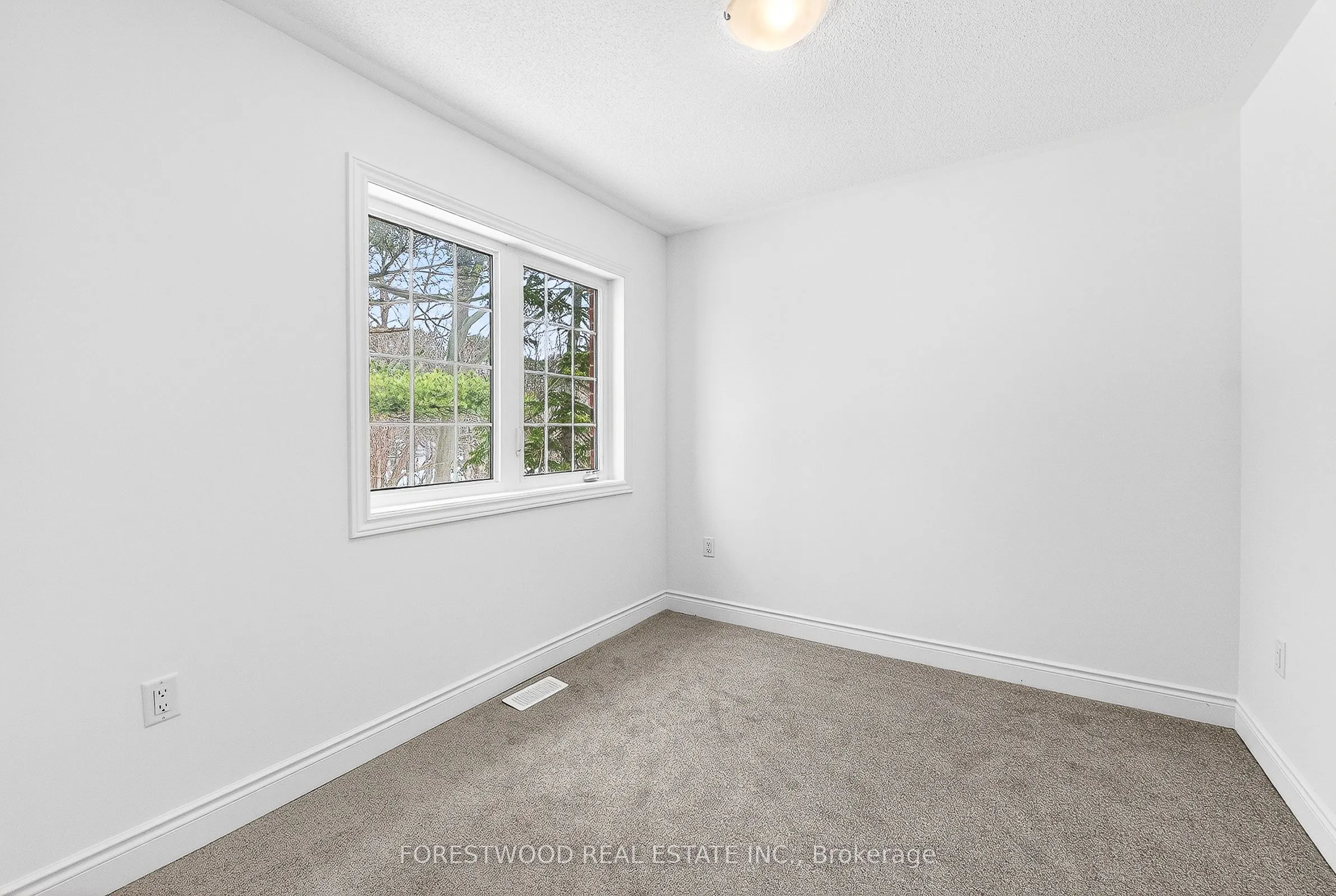 17 Deer Creek Court