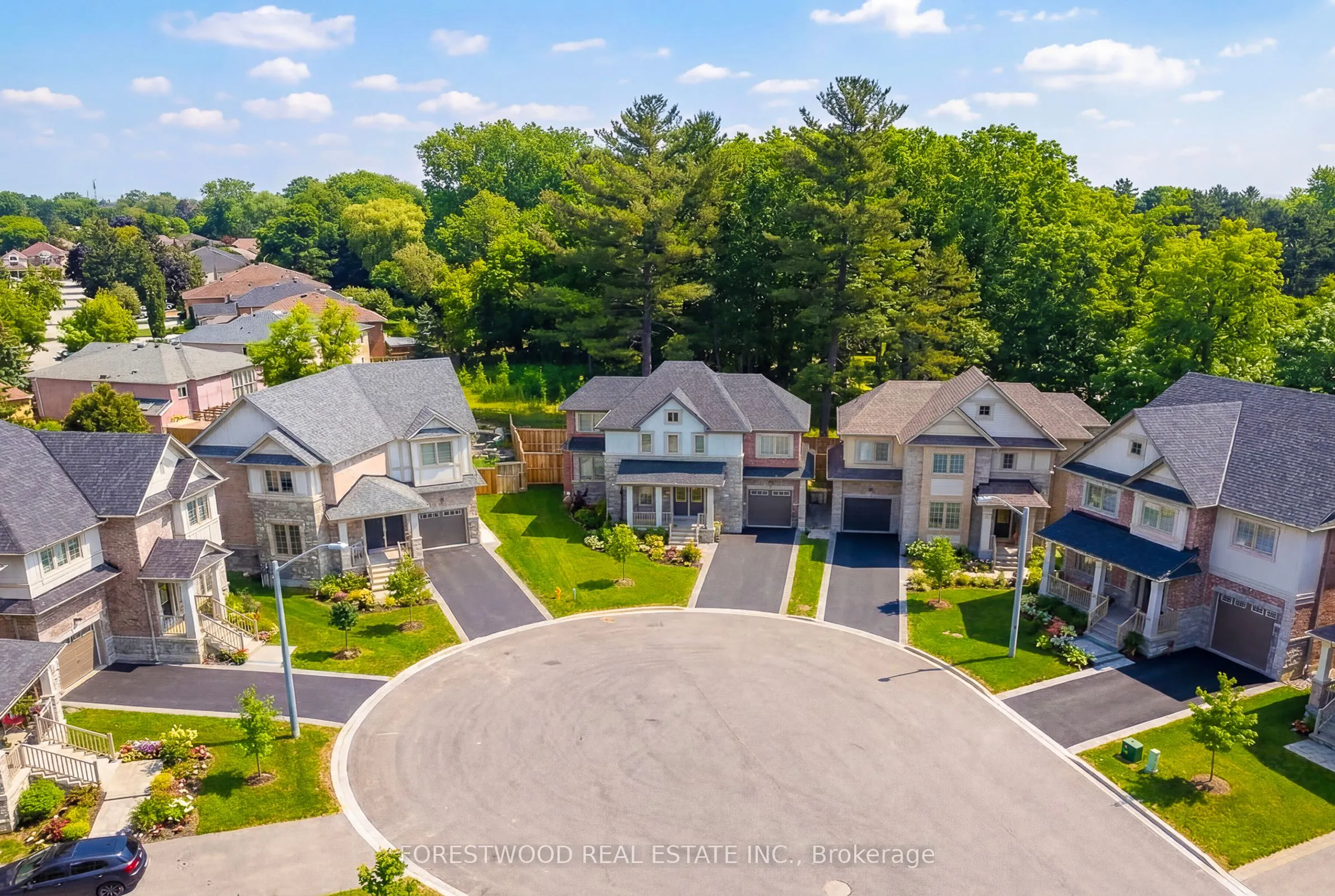 17 Deer Creek Court