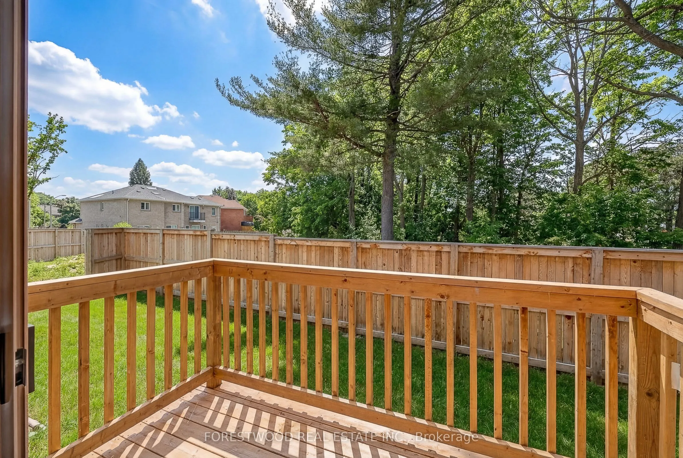 17 Deer Creek Court