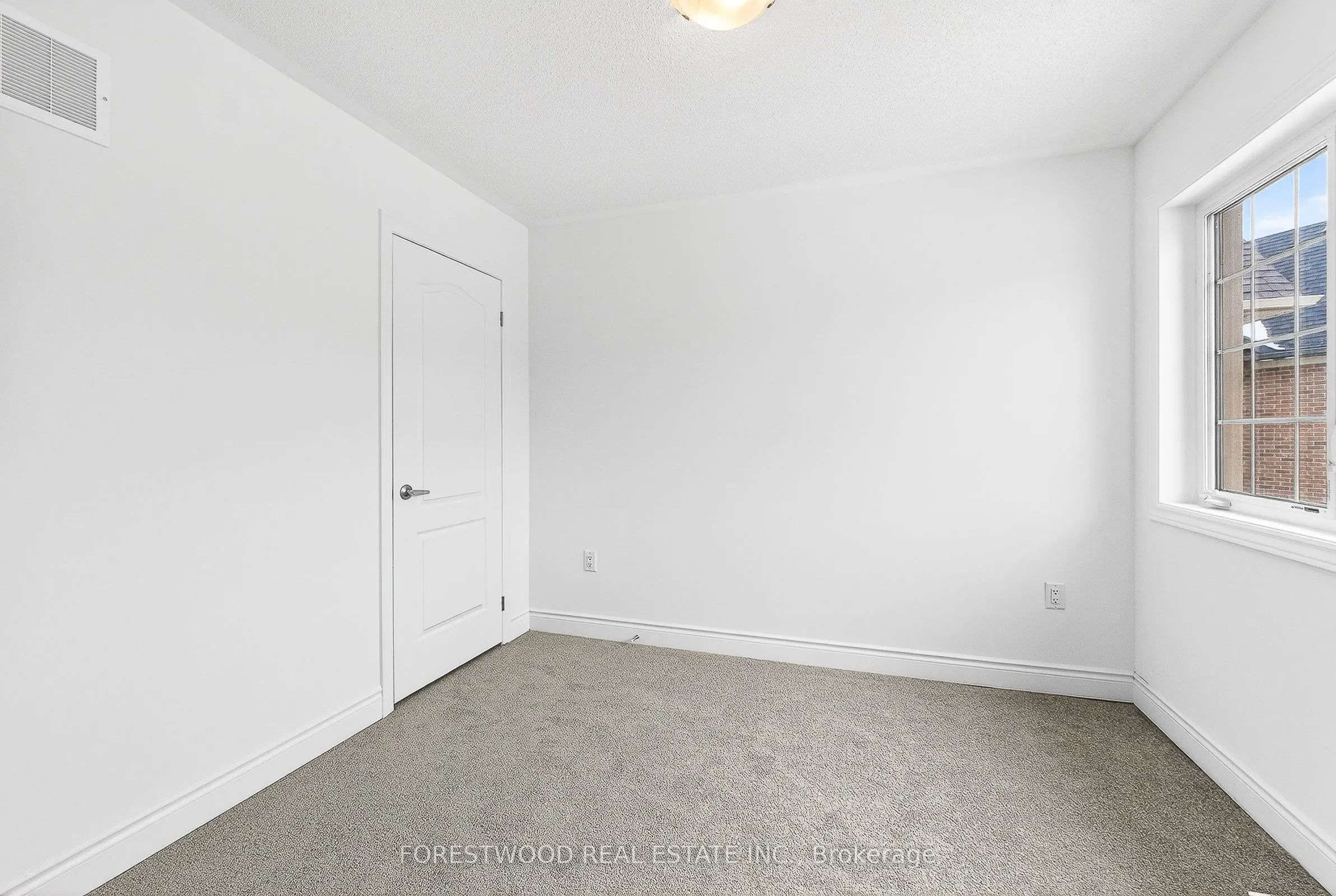 17 Deer Creek Court