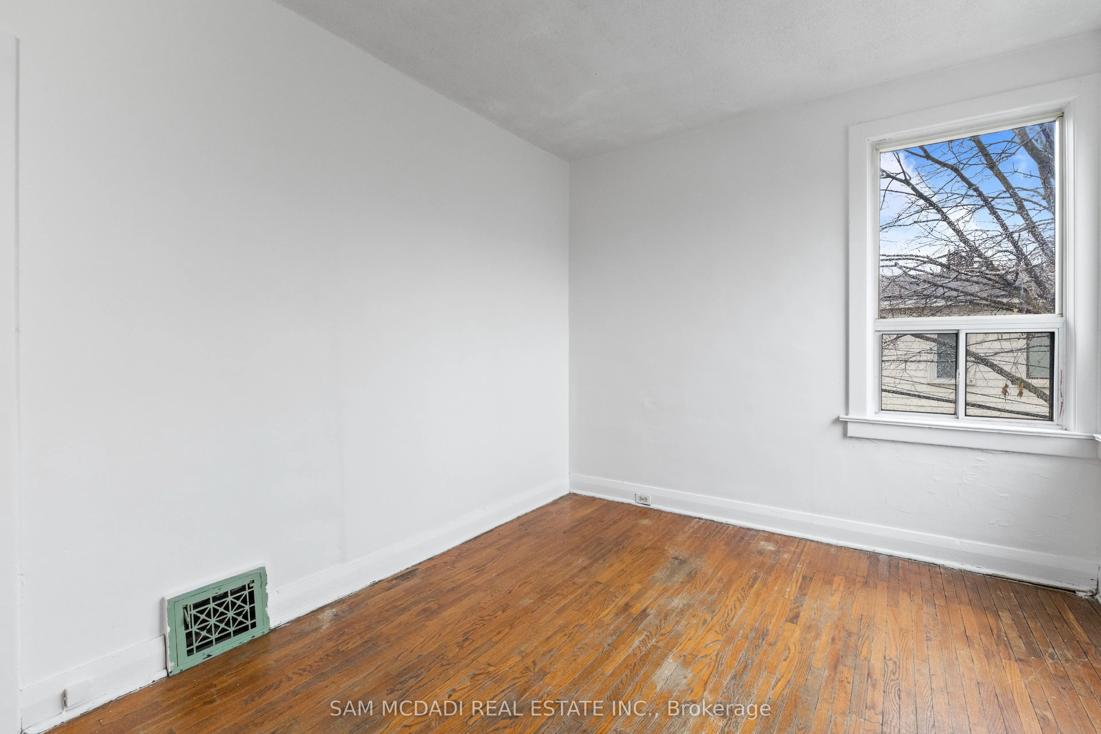 259 Milverton Boulevard