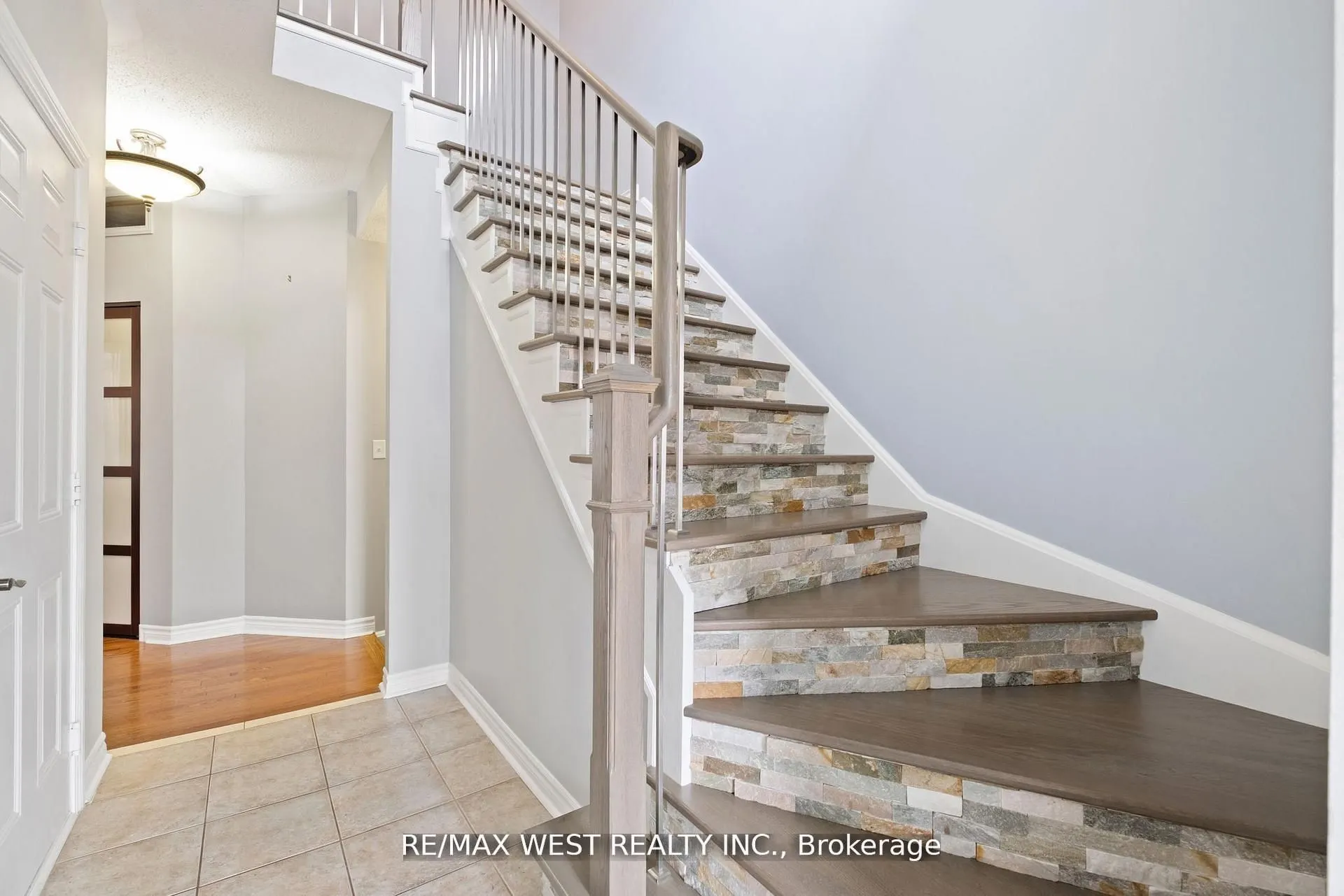 31 Buxton Lane