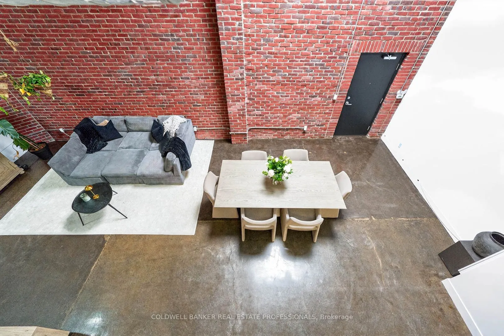 326 Carlaw Avenue #127