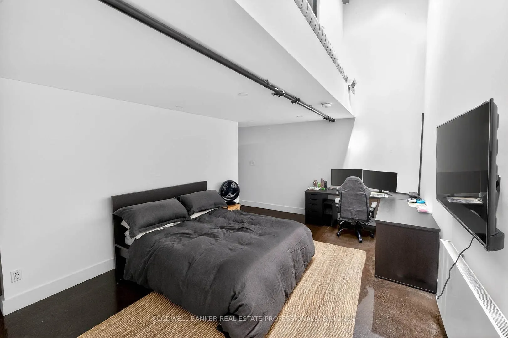 326 Carlaw Avenue #127
