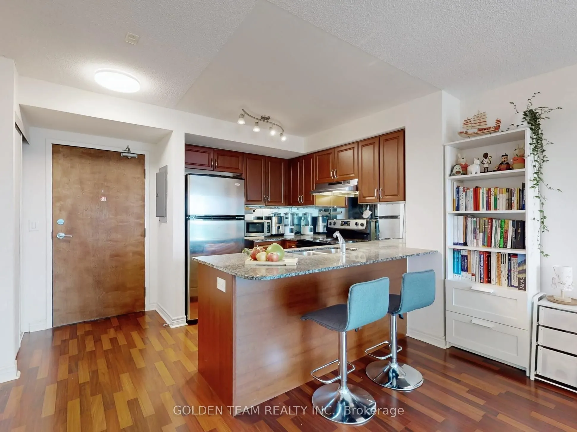 60 Fairfax Crescent #531