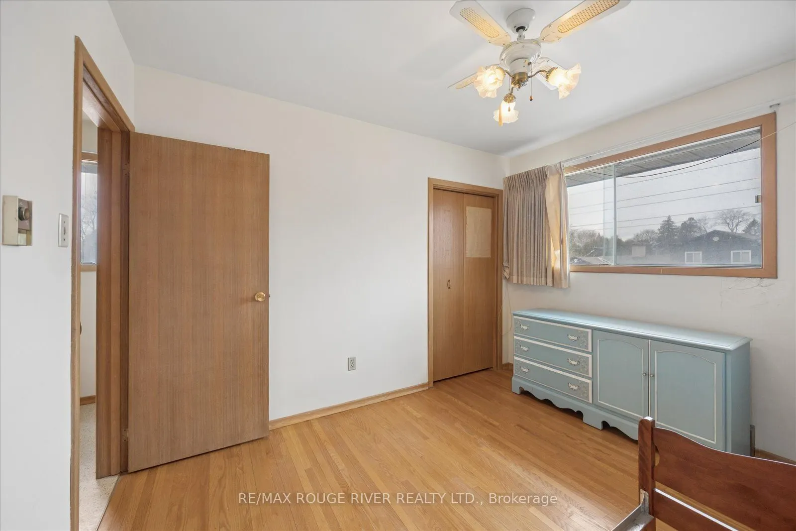 865 Regent Drive