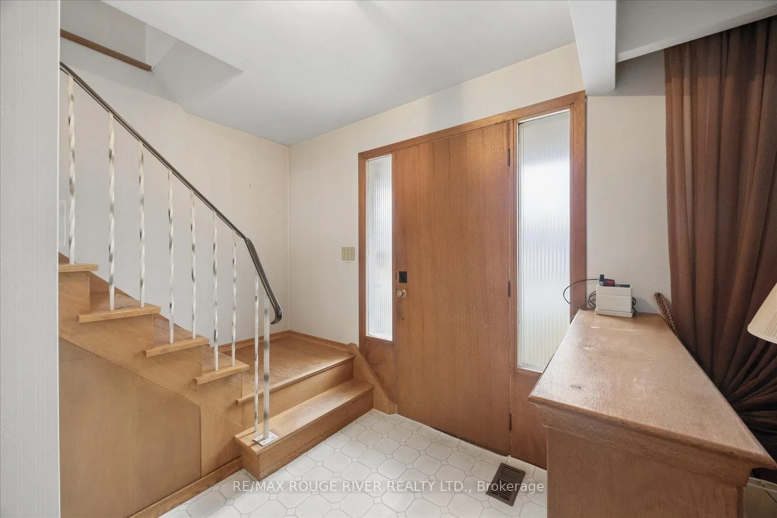 865 Regent Drive