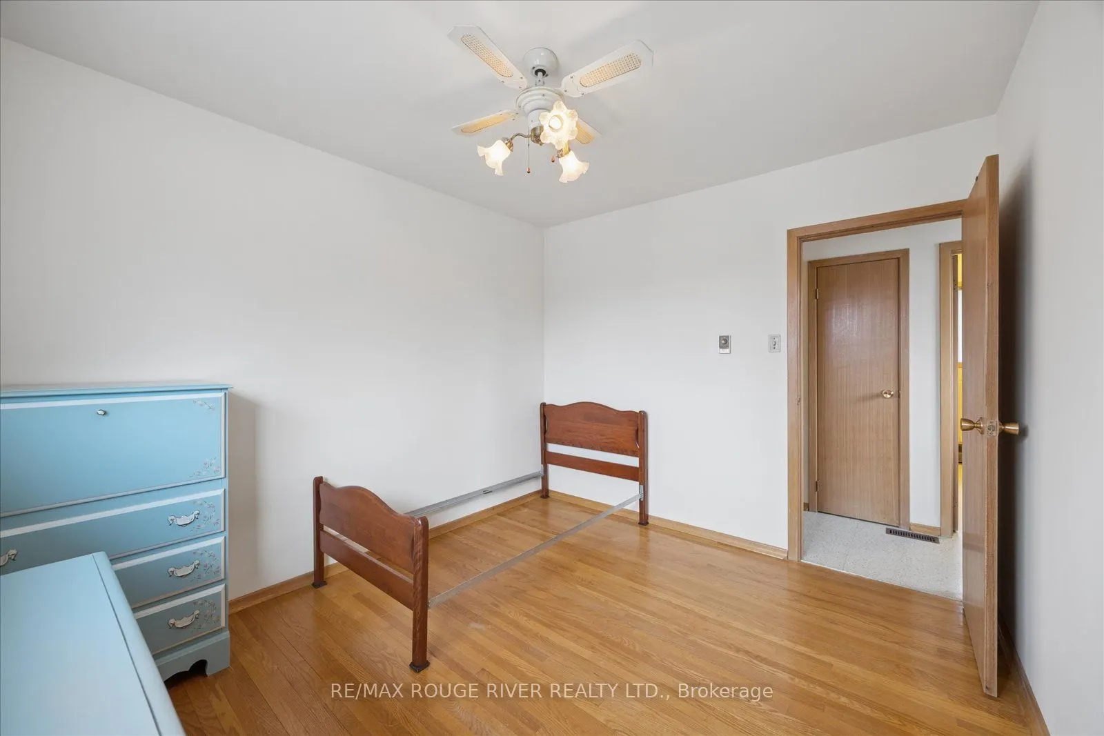 865 Regent Drive