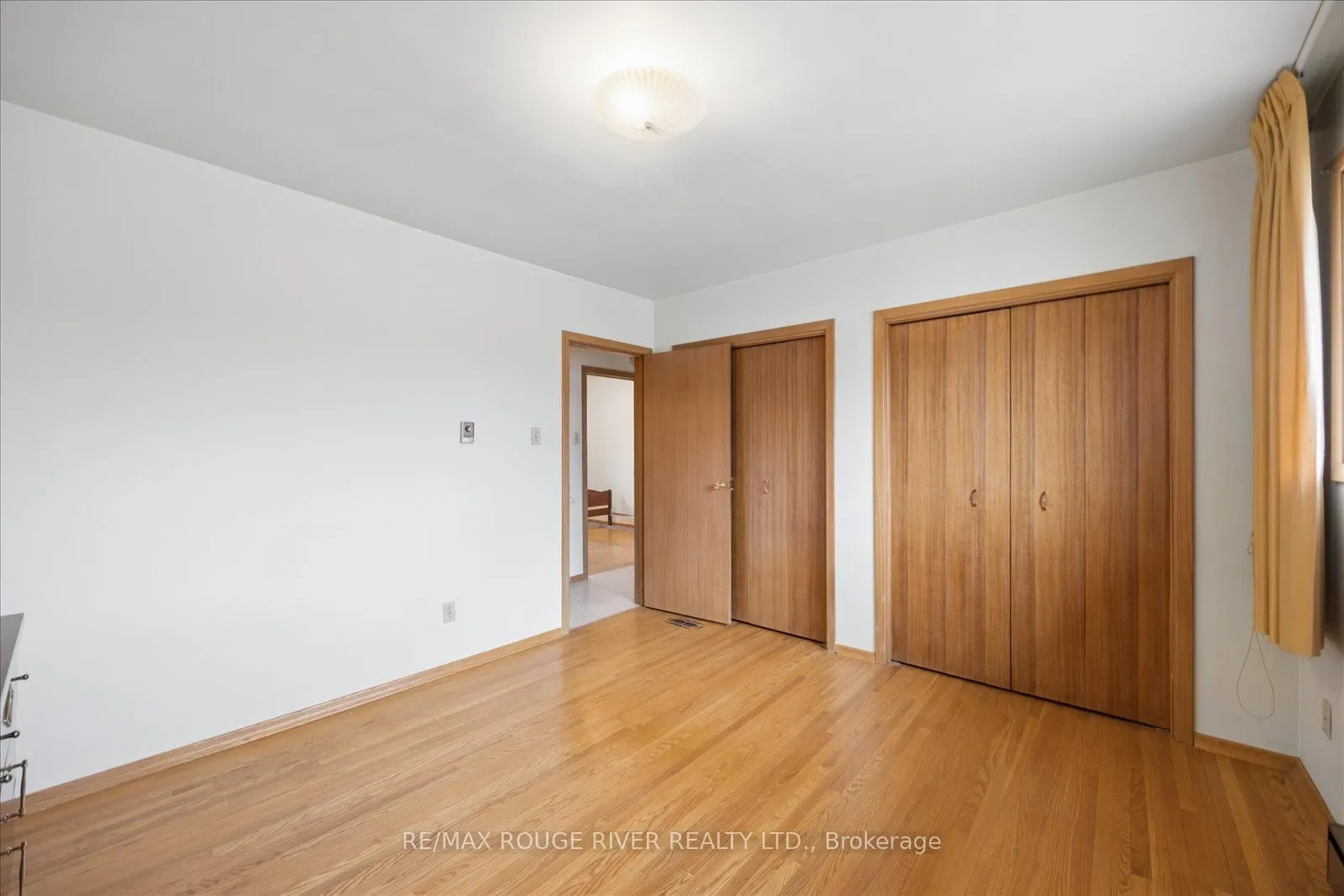 865 Regent Drive