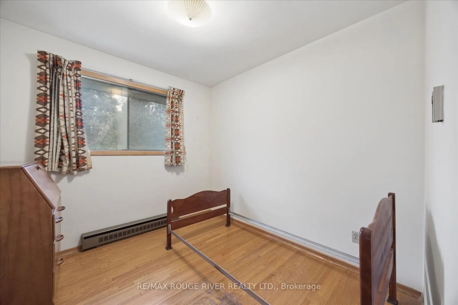 865 Regent Drive