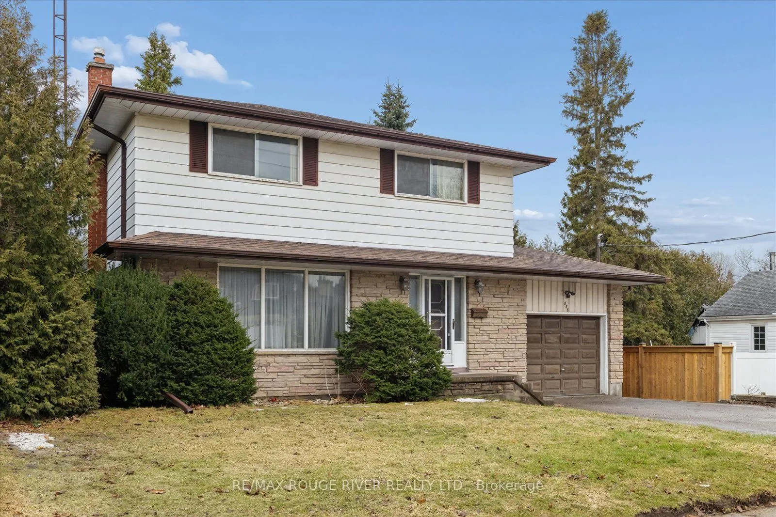 865 Regent Drive