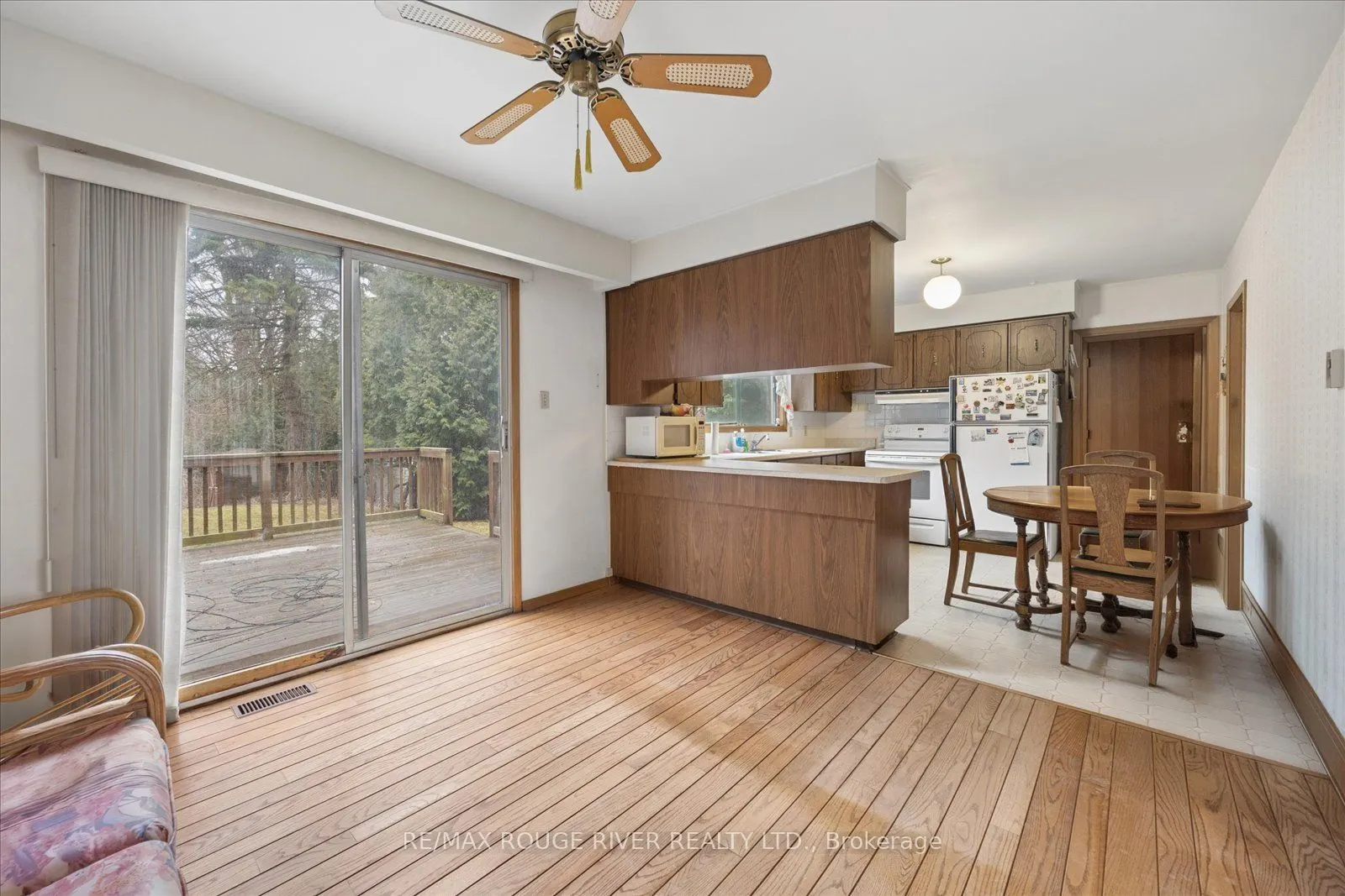 865 Regent Drive