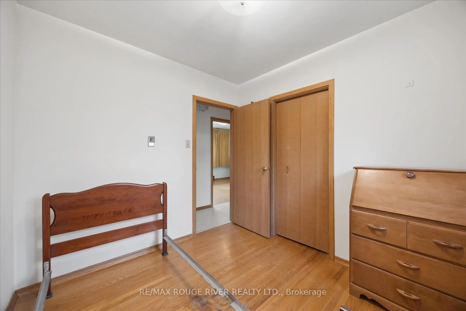 865 Regent Drive