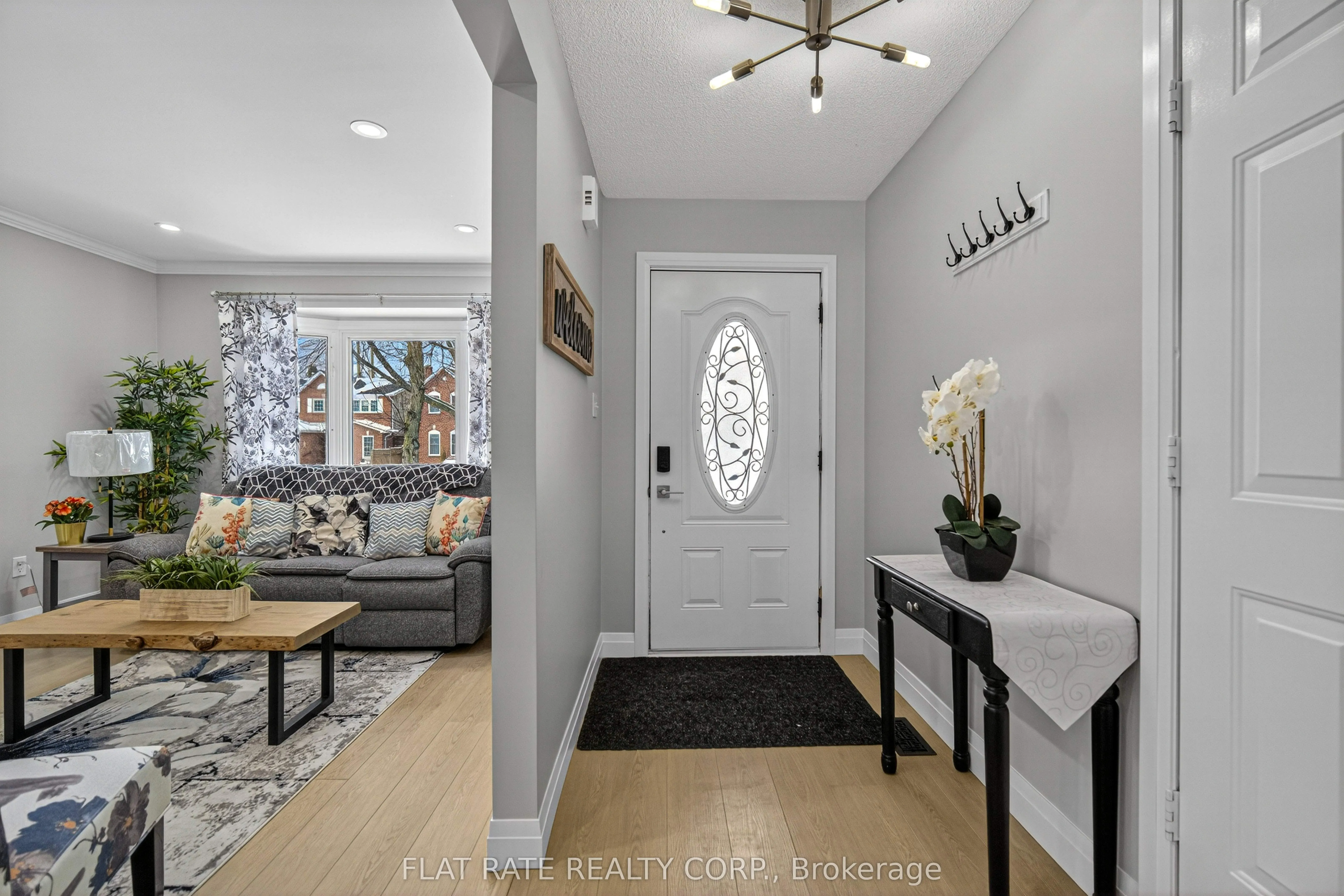 887 Lavis Court