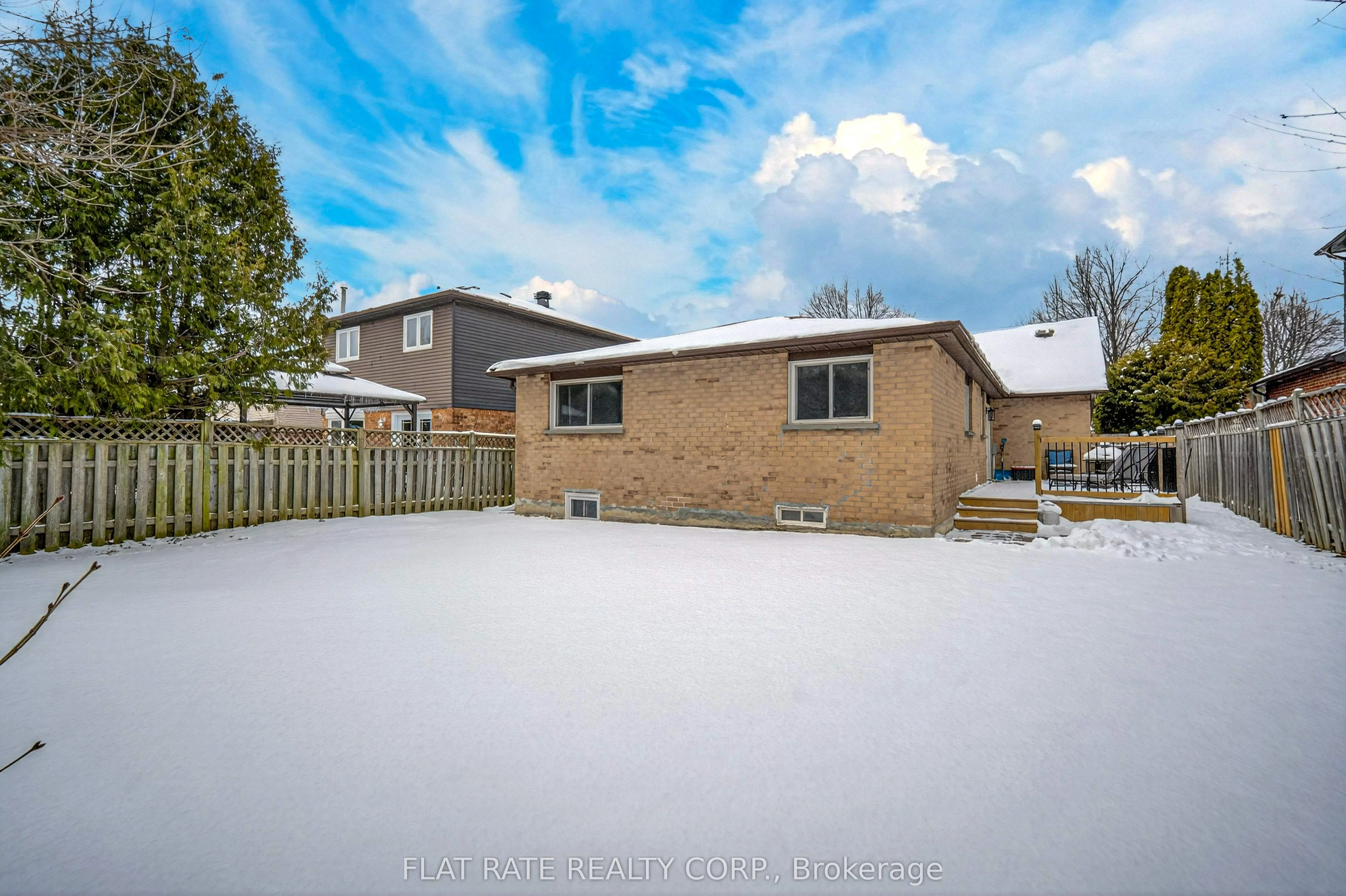 887 Lavis Court