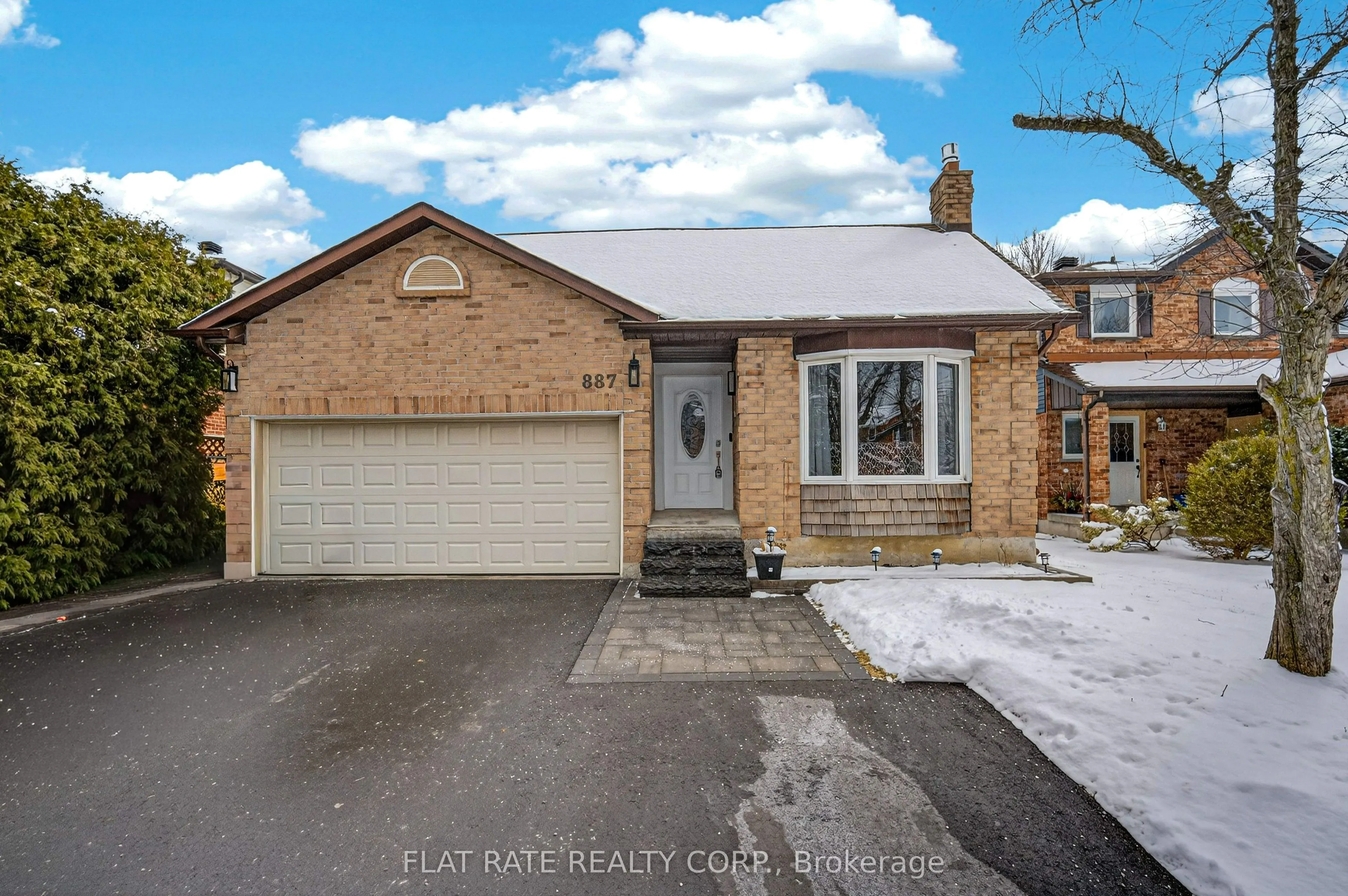 887 Lavis Court