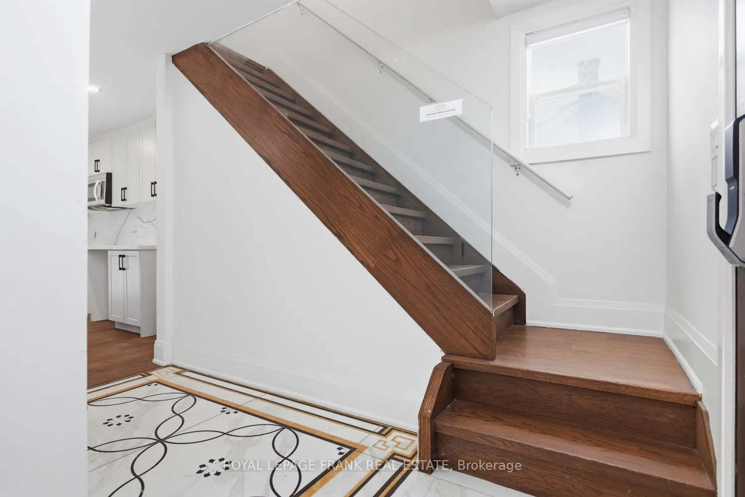 3531 Simcoe Street N